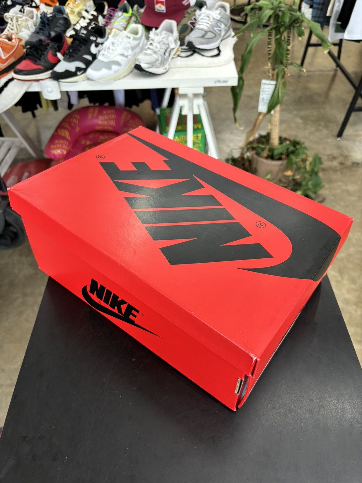 Jordan Brand Air Jordan 1 Black White Sz. 9 (2023) Size US 9 / EU 42 - 12 Thumbnail