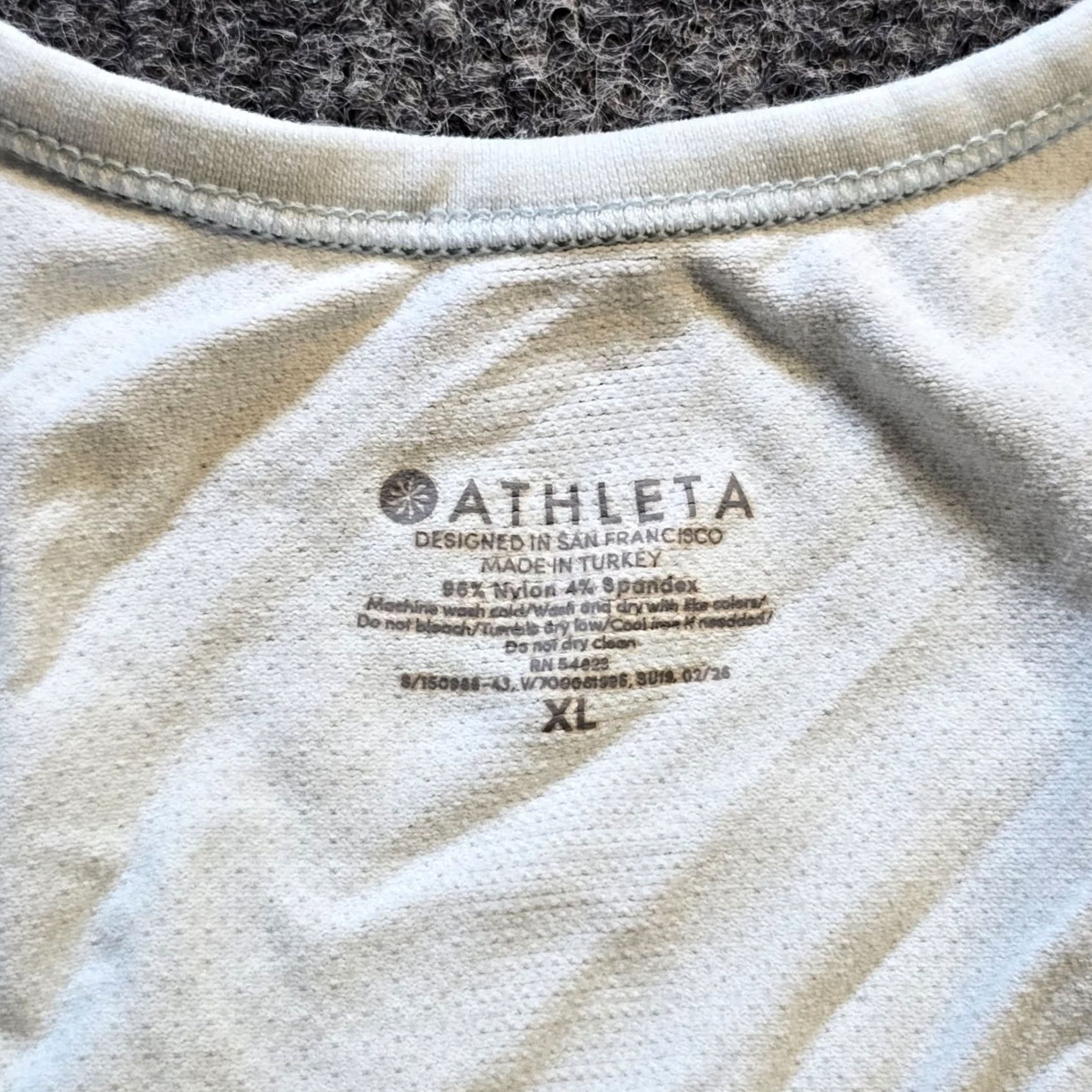 Athleta Athleta Tank Womens XL Green Racerback Stretch Performance Athletic Workout Shirt Sleeveless Top Tank for Yoga Size XL / US 12-14 / IT 48-50 - 3 Thumbnail
