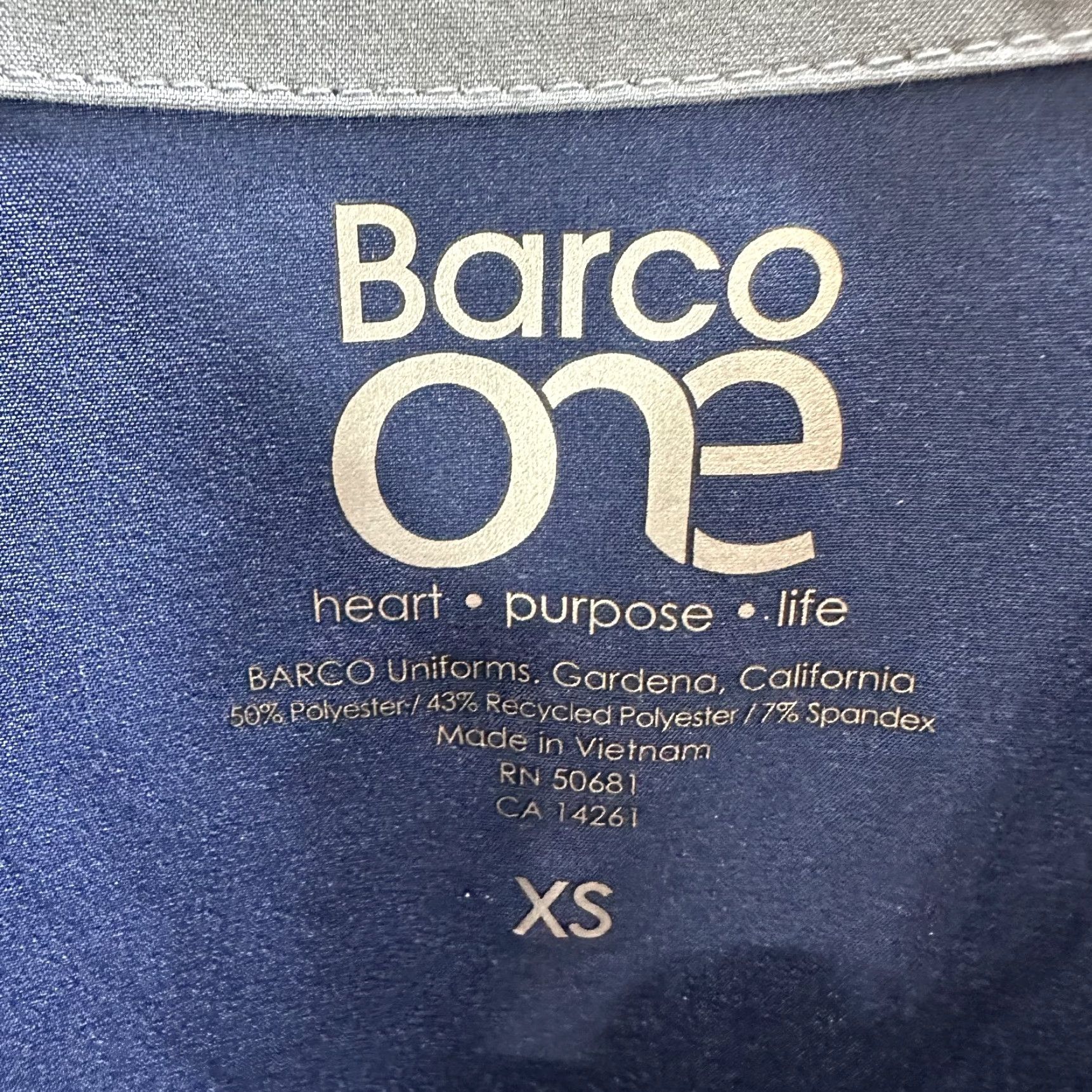 Vintage Barco One Women's Scrubs Top Shirt V-Neck XS Blue Medical Nurse Uniforms T-Shirt Size XS / US 0-2 / IT 36-38 - 3 Thumbnail
