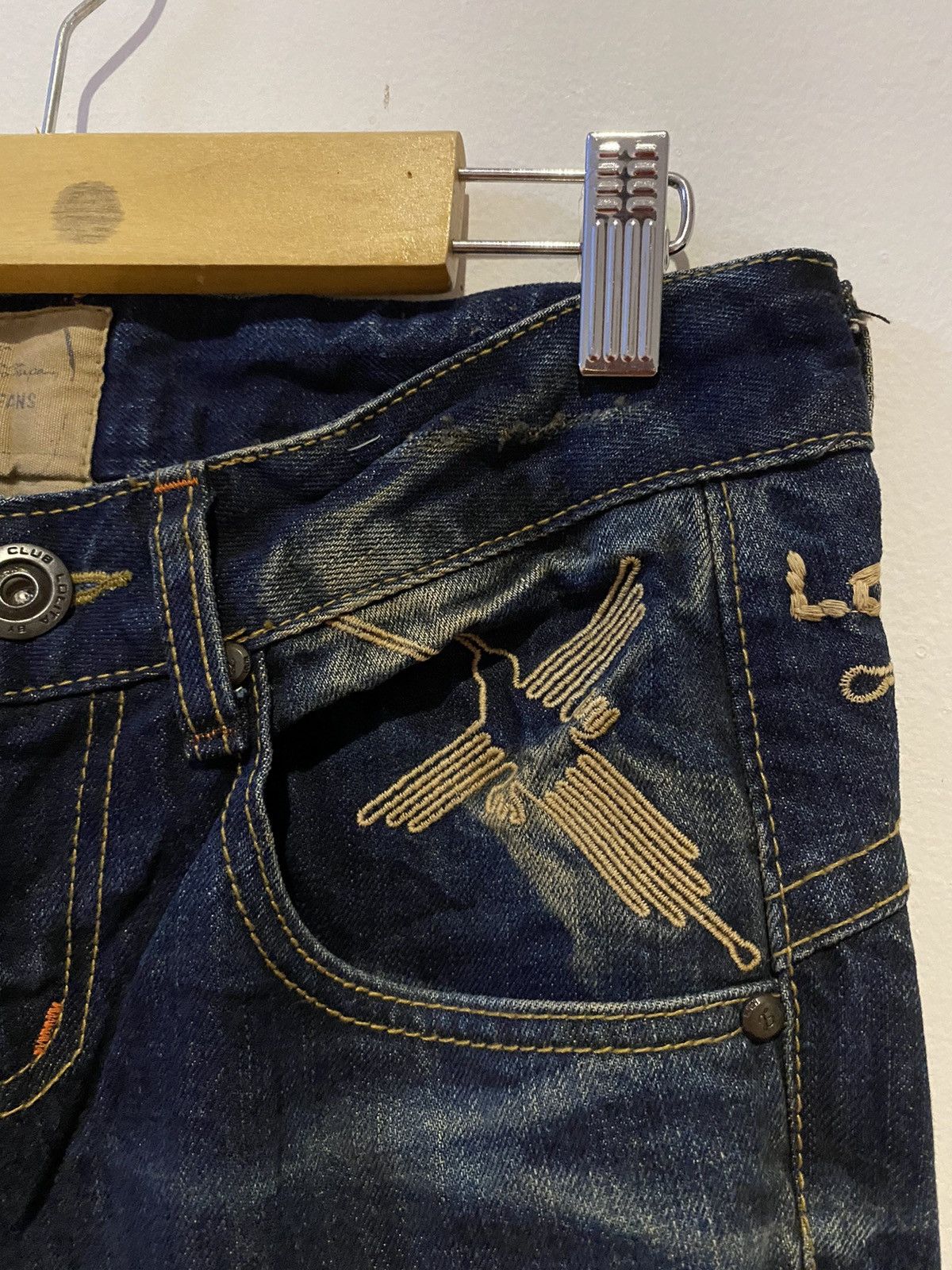 Japanese Brand × Tornado Mart Distressed Yoshitomo Nara X Lolita Cross Low Rise Jeans Size US 28 / EU 44 - 4 Thumbnail