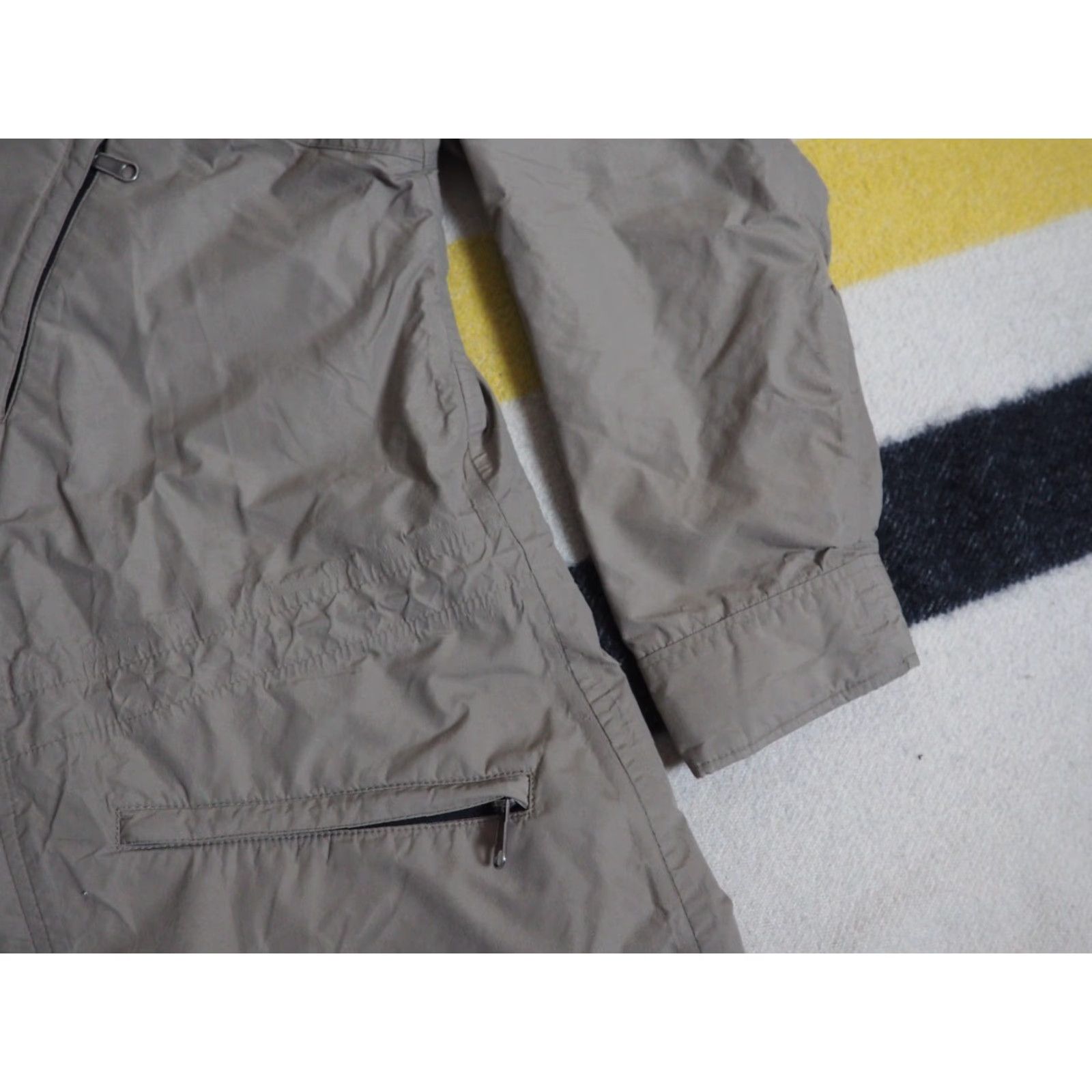 The North Face VTG 80s The North Face TNF Windy Pass Goretex GTX Beige Shell USA Jacket Mens M Size US M / EU 48-50 / 2 - 7 Thumbnail