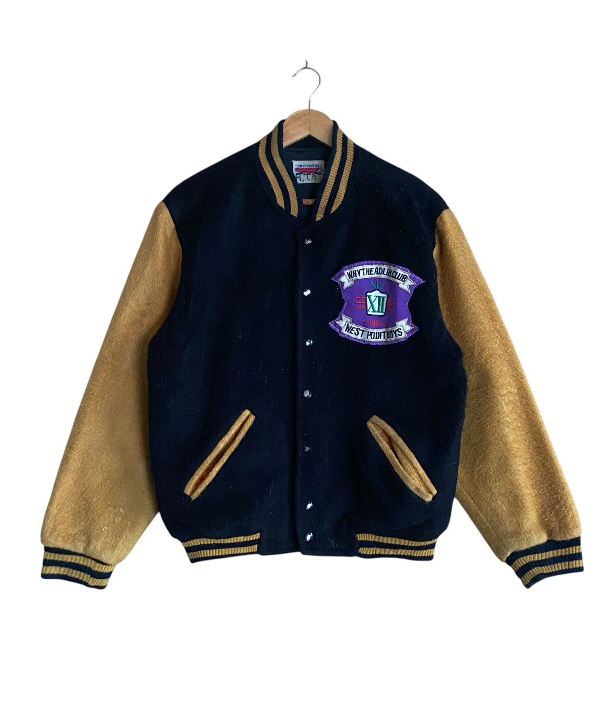 Vintage Vintage Brand Brittania Fleece Varsity 1980s Size US L / EU 52-54 / 3 - 1 Thumbnail