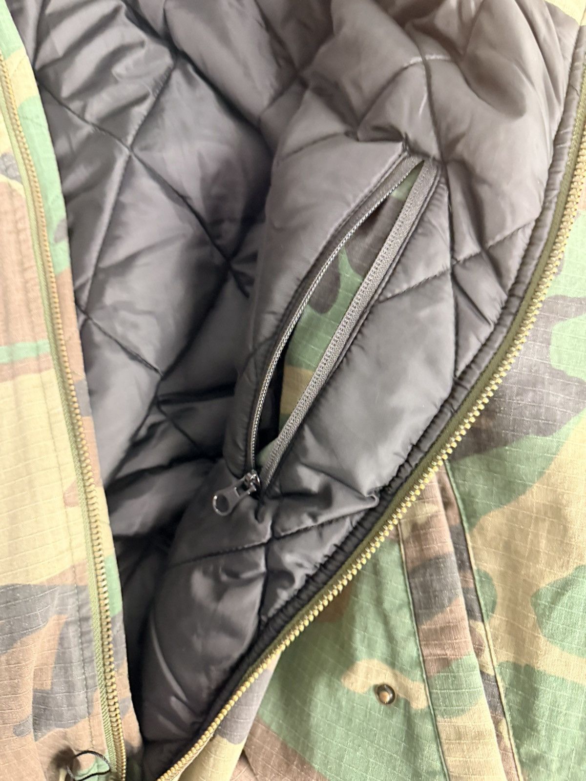 The GV Gallery GV Gallery New Castle jacket camouflage print Size US XL / EU 56 / 4 - 7 Thumbnail