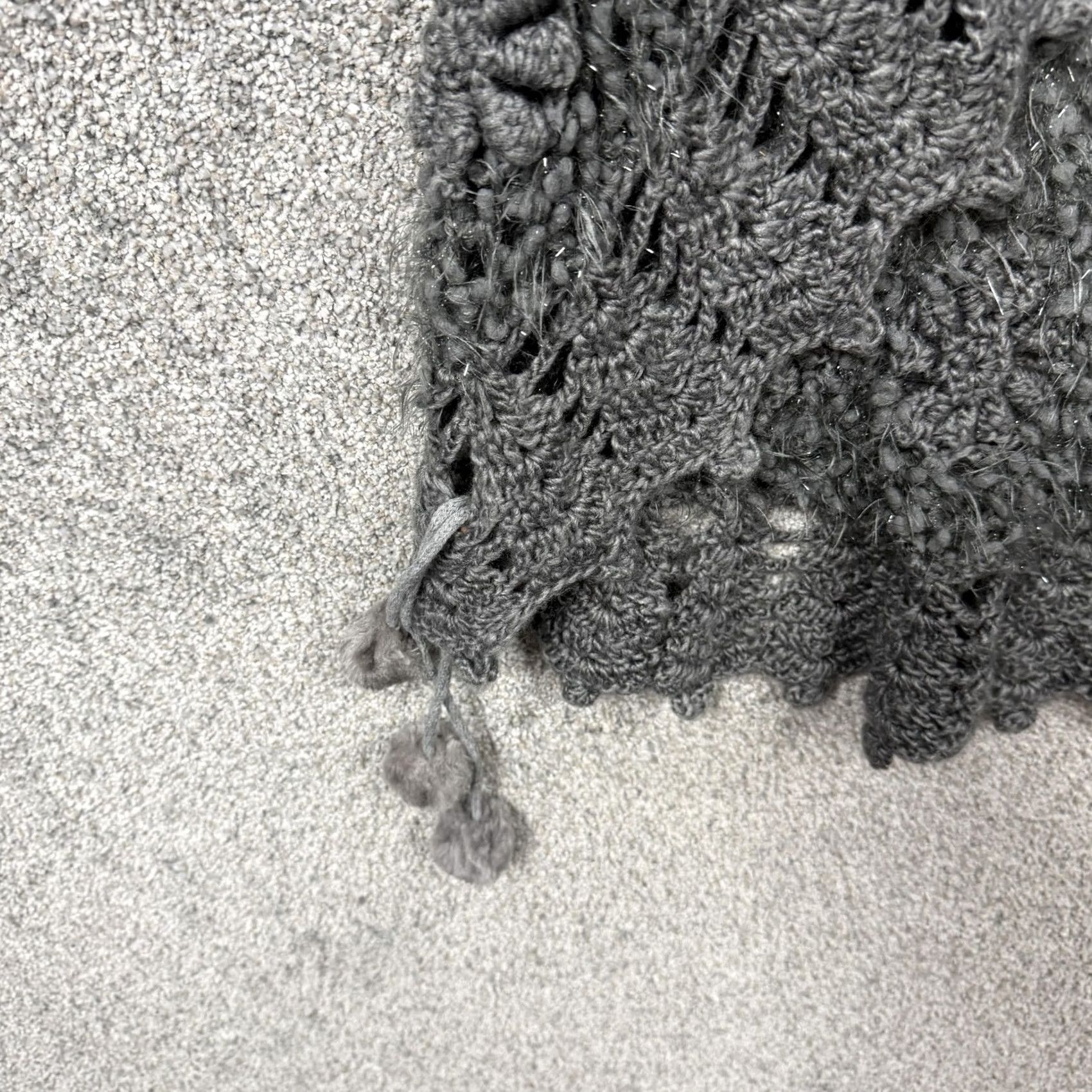 Vintage JohnFashion Cardigan Sweater M Women Gray Floral Crochet Open Knit Tassel V-Neck Boho 90s Mori Kei Grunge Bohemian Casual Workwear Winter Spring Fall Size M / US 6-8 / IT 42-44 - 4 Thumbnail