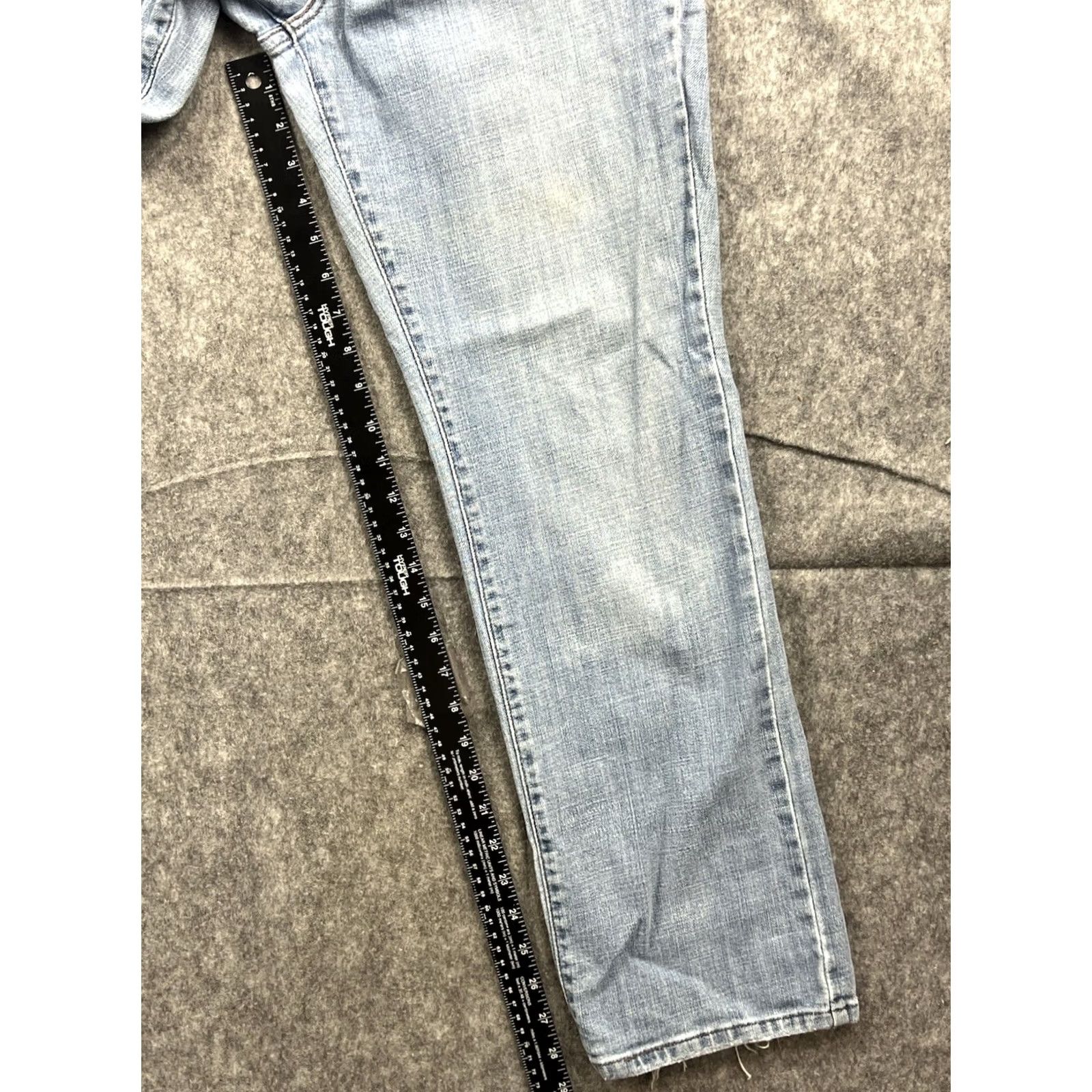 Levi's Levi's 505 Jeans Womens Regular Fit Straight Light Wash Distressed Size 12S, 29 in Inseam, Denim, 100% Cotton, Button Zip, Mid Rise, USA 90s Y2K Theme Size 34" / US 12 / IT 48 - 3 Thumbnail