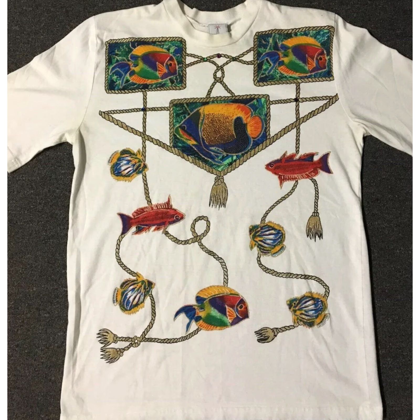 Vintage VINTAGE KWBL Los Angeles Fish Shirt XL White USA Sailing Ocean Beach 90s T-Shirt Mens Size US XL / EU 56 / 4 - 2 Thumbnail