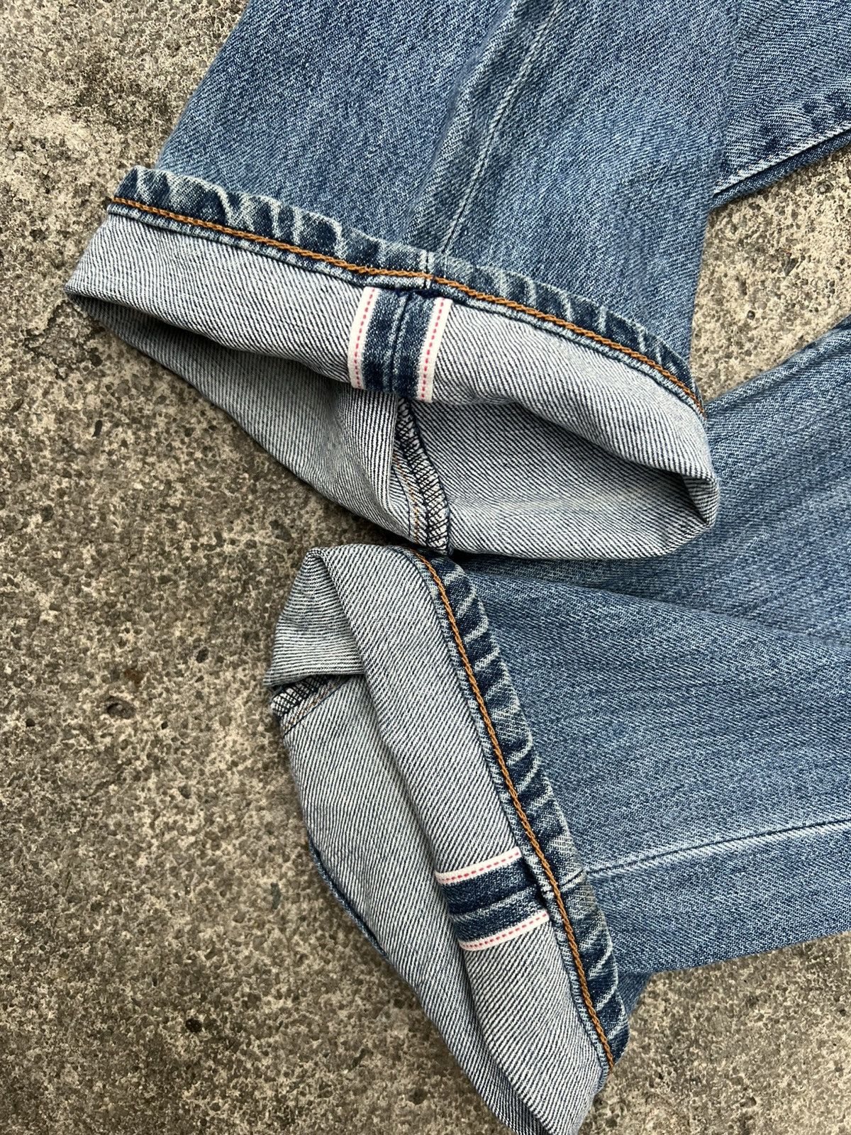 Levi's Vintage 90’s Levi’s 551Z Big E Selvedge Faded Jean Size US 30 / EU 46 - 3 Thumbnail