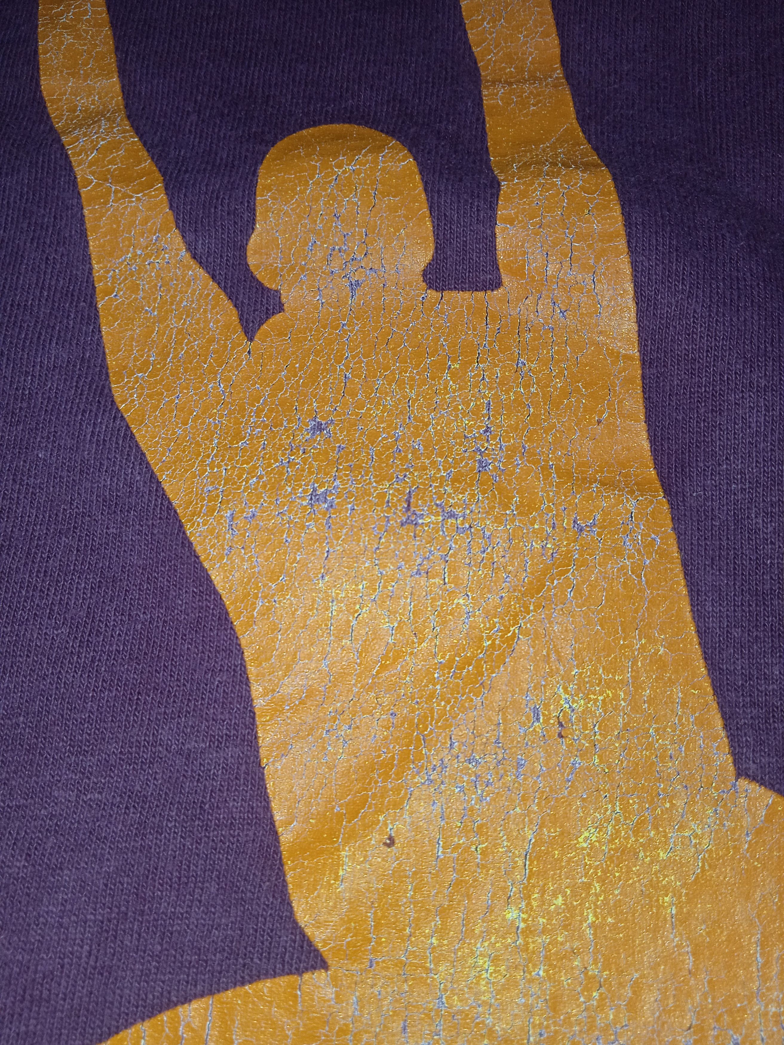Vintage Vintage 2000s EA Sports NCAA Basketball 2009 T Shirt Size US L / EU 52-54 / 3 - 4 Thumbnail