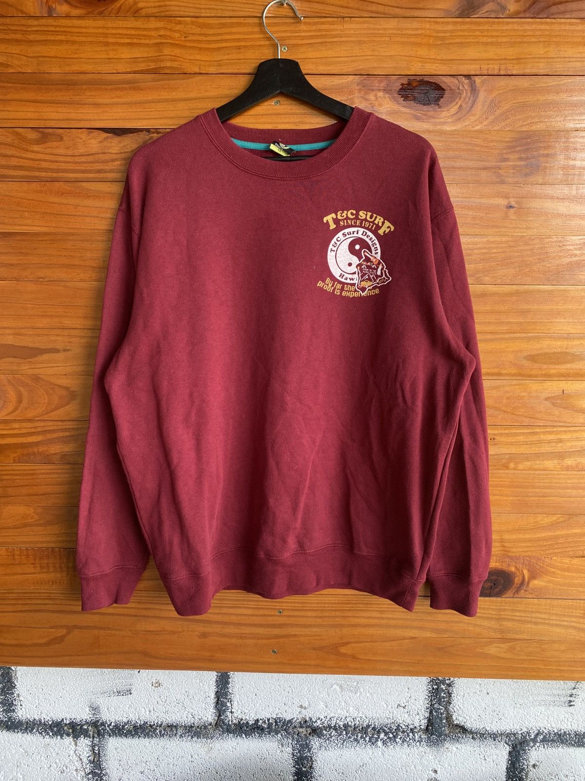 Vintage Vintage T&C Surf “Since 1971” Maroon Sweatshirt Hawaii Surf Size US L / EU 52-54 / 3 - 3 Thumbnail