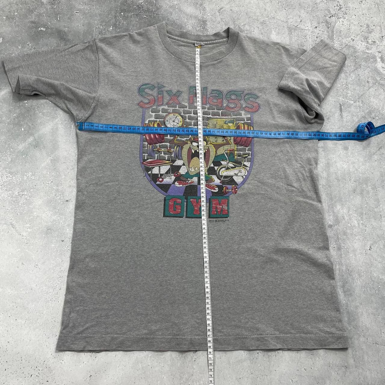 Vintage × Warner Bros Vintage 1996 Taz Six Flags Gym Cartoon Single Stitch T Shirt Size US L / EU 52-54 / 3 - 17 Thumbnail