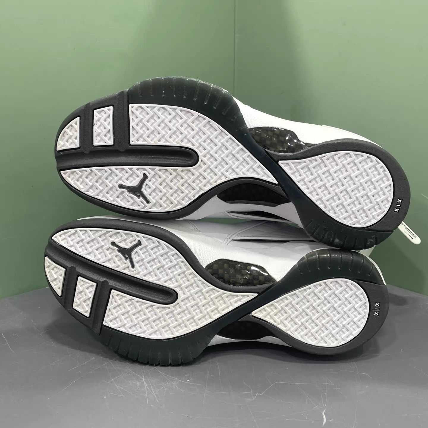 Jordan Brand Air Jordan 19 Melo White Grey K15 Size US 10 / EU 43 - 8 Thumbnail