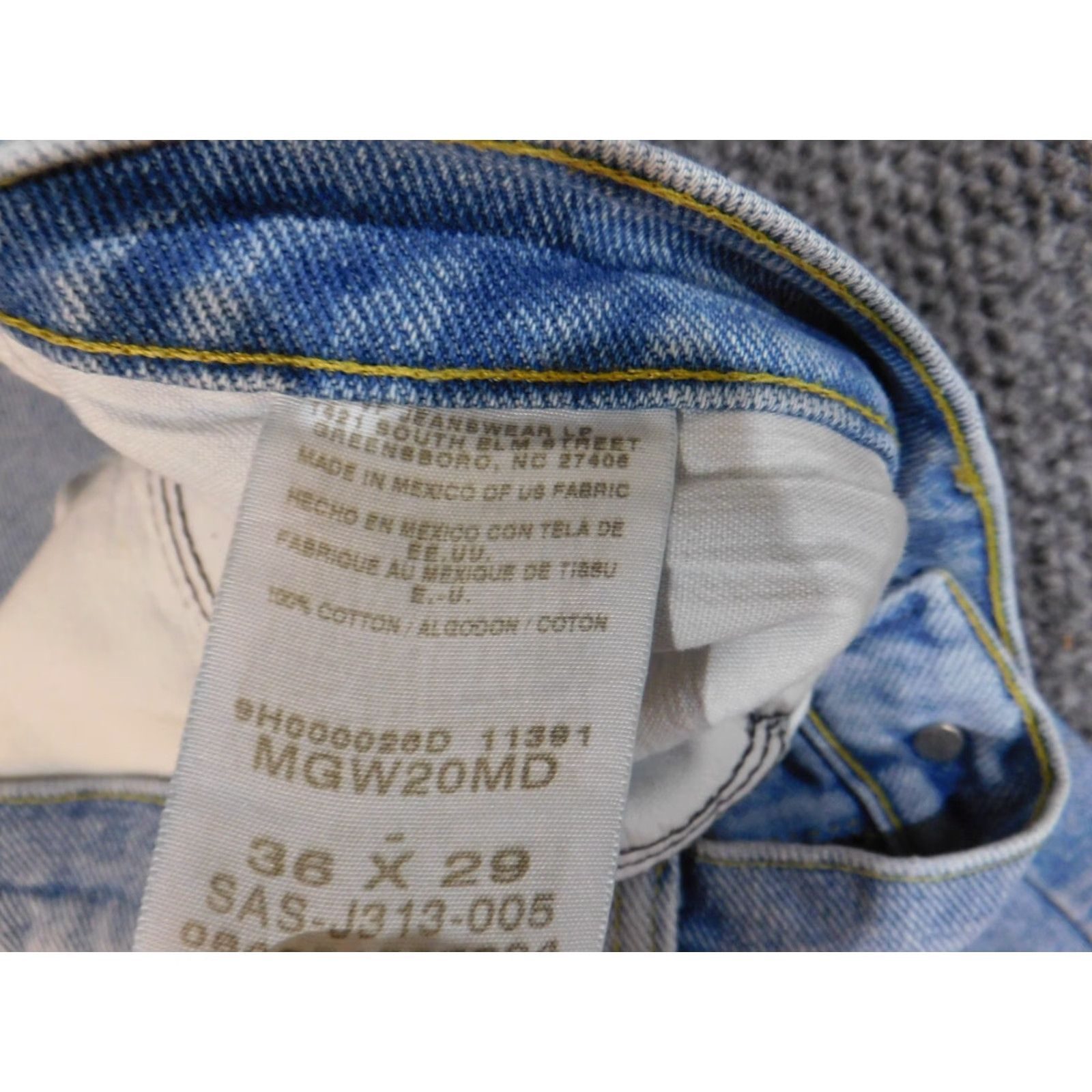Wrangler Wrangler Jeans Mens 36x29 Blue Premium Wash Straight Vintage MGW20 Workwear Size US 36 / EU 52 - 6 Thumbnail
