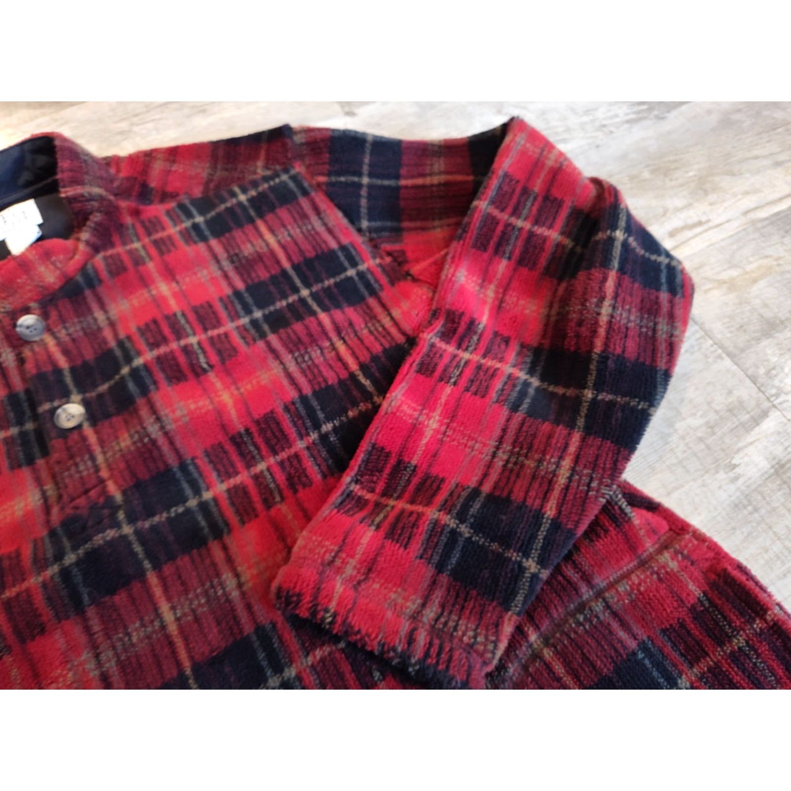 Vintage VINTAGE Field Gear Fleece Sweater Mens LT Buffalo Plaid USA Made 1990s Red & Black Button Cotton Knit Shirt Mens Size US L / EU 52-54 / 3 - 4 Thumbnail
