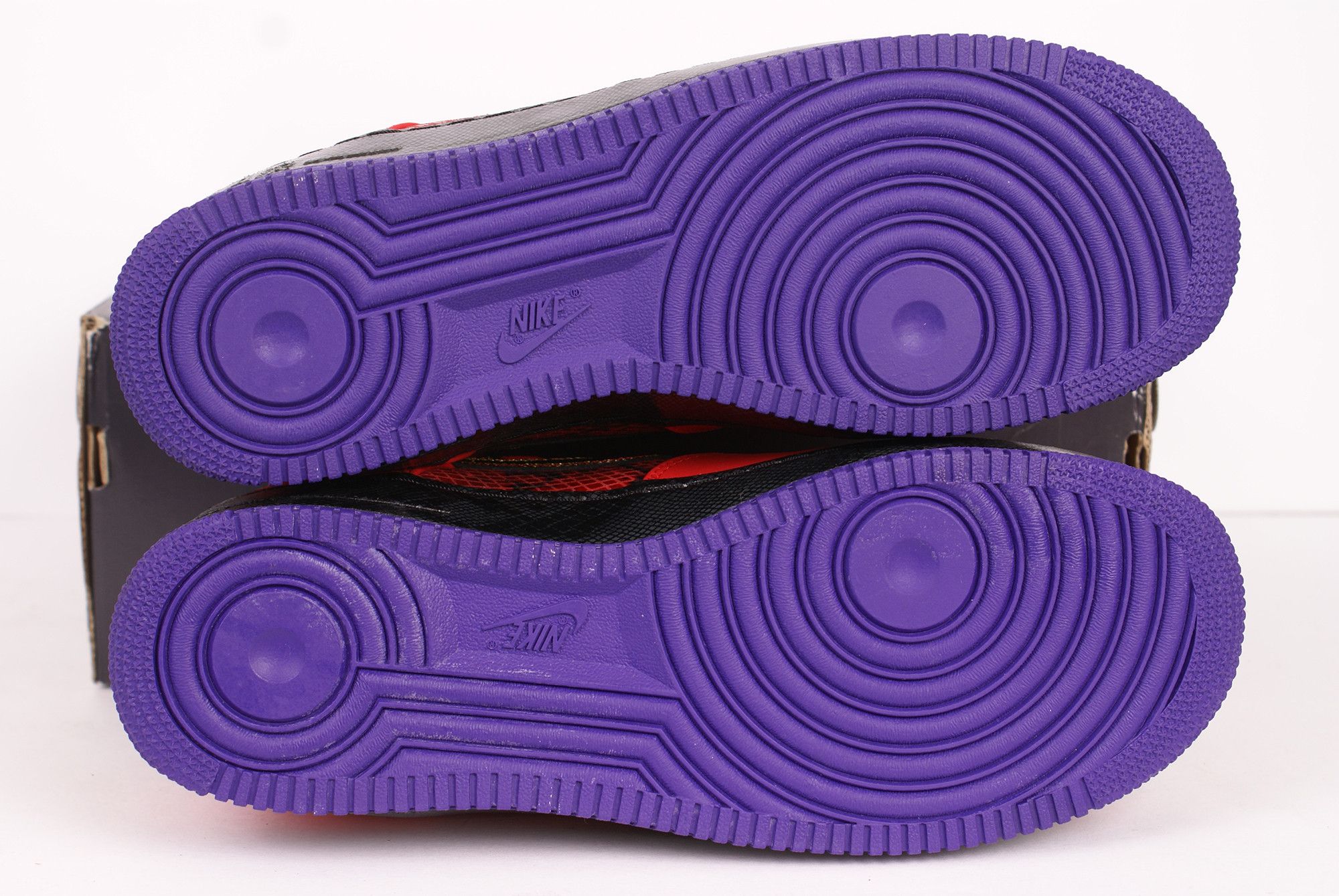 Nike 2013 Nike Air Force 1 NG YEAR OF THE SNAKE Red 555106 600 Size US 10.5 / EU 43-44 - 8 Thumbnail