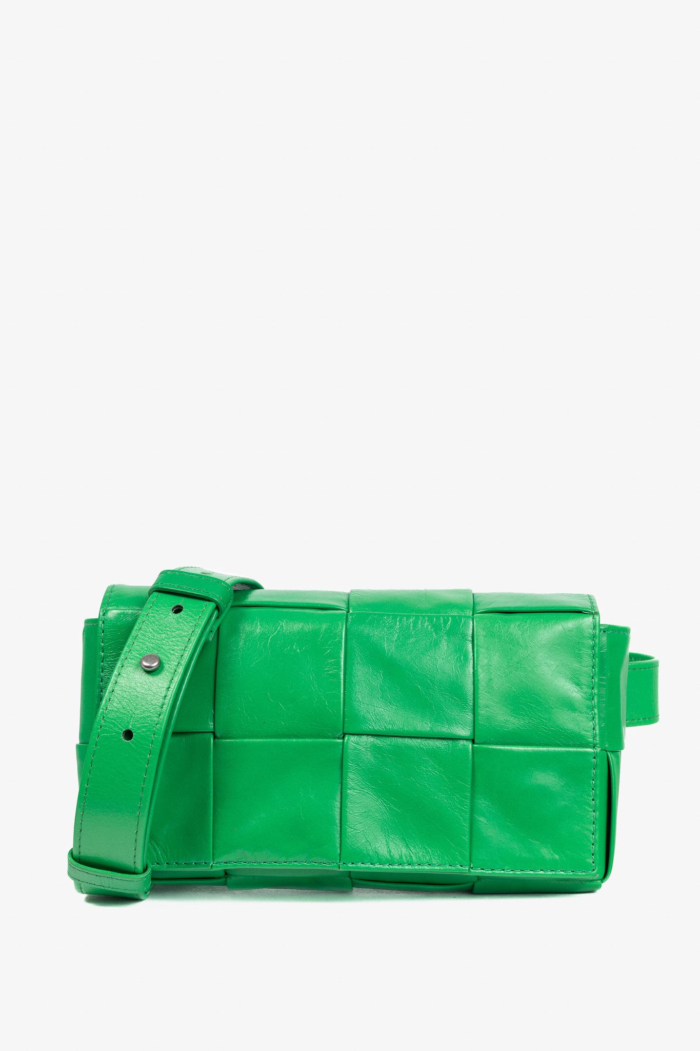 Bottega Veneta Bottega Veneta Cassette Mini Green Intreccio-Woven Belt Bag Size ONE SIZE - 1 Thumbnail