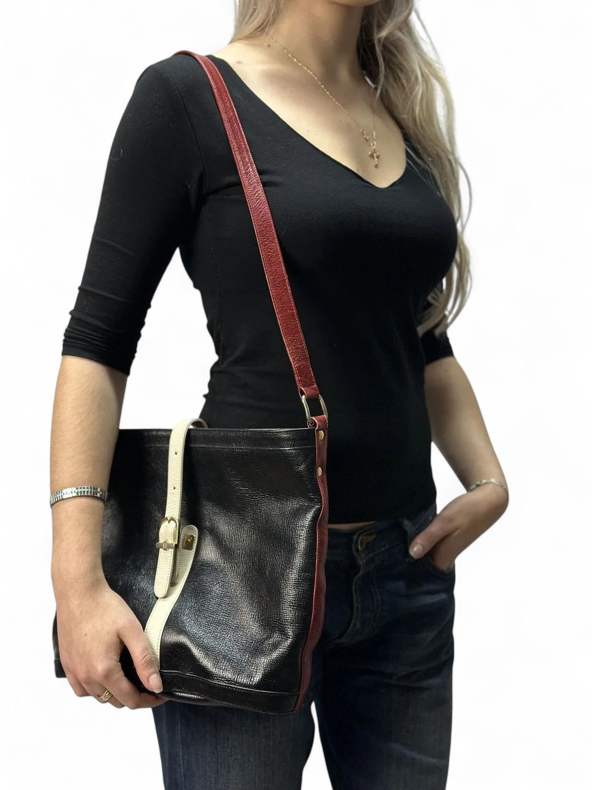 Fendi Fendi Vintage Black Leather Shoulder Bag Classic Luxury Size ONE SIZE - 4 Thumbnail