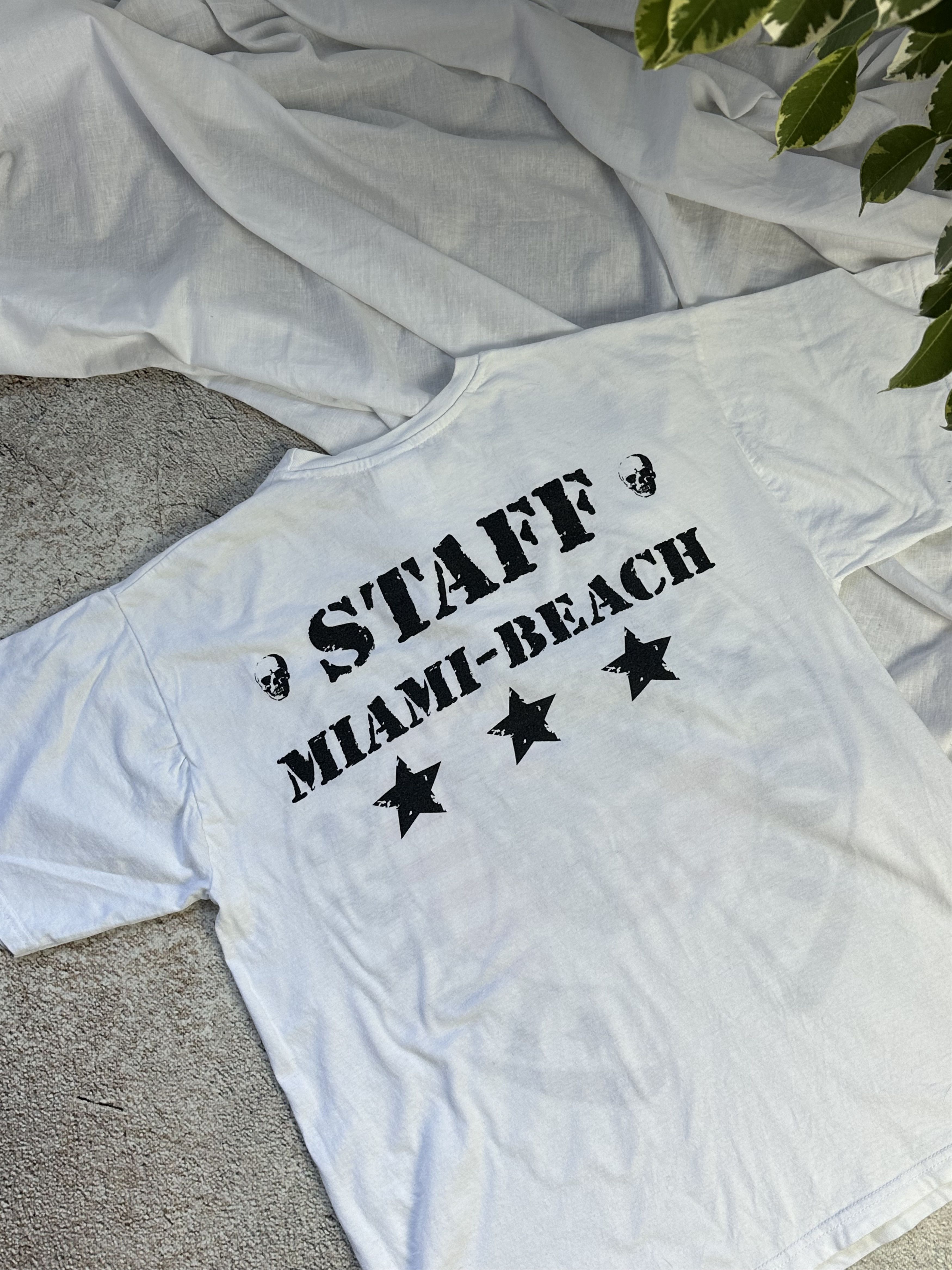 Band Tees × Vintage Tshirt roberto geissini staff miami beach boxy fit Size US M / EU 48-50 / 2 - 5 Thumbnail