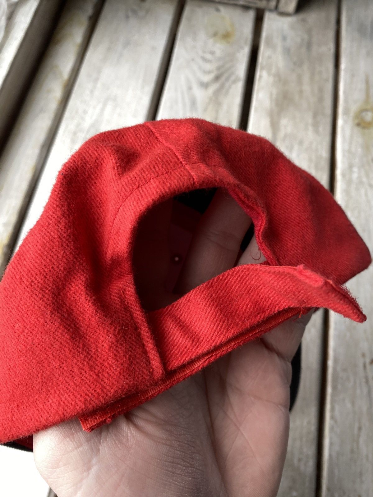 Vintage Vintage 00s Ferrari Racing Formula One F1 Logo Cap Red Size ONE SIZE - 5 Preview