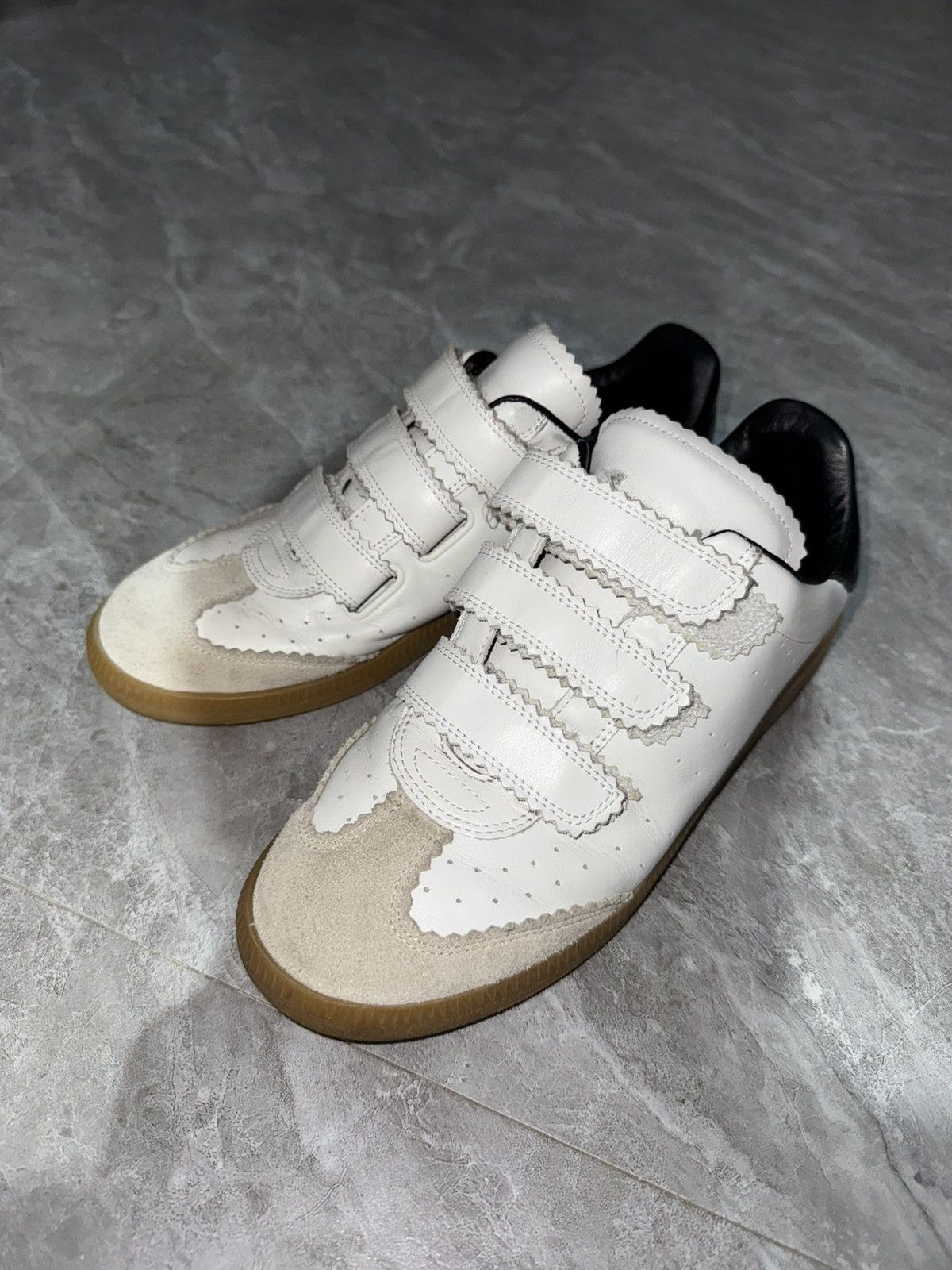 Isabel Marant Isabel Marant Beth Lowtop Sneakers Size US 9 / IT 39 - 1 Thumbnail