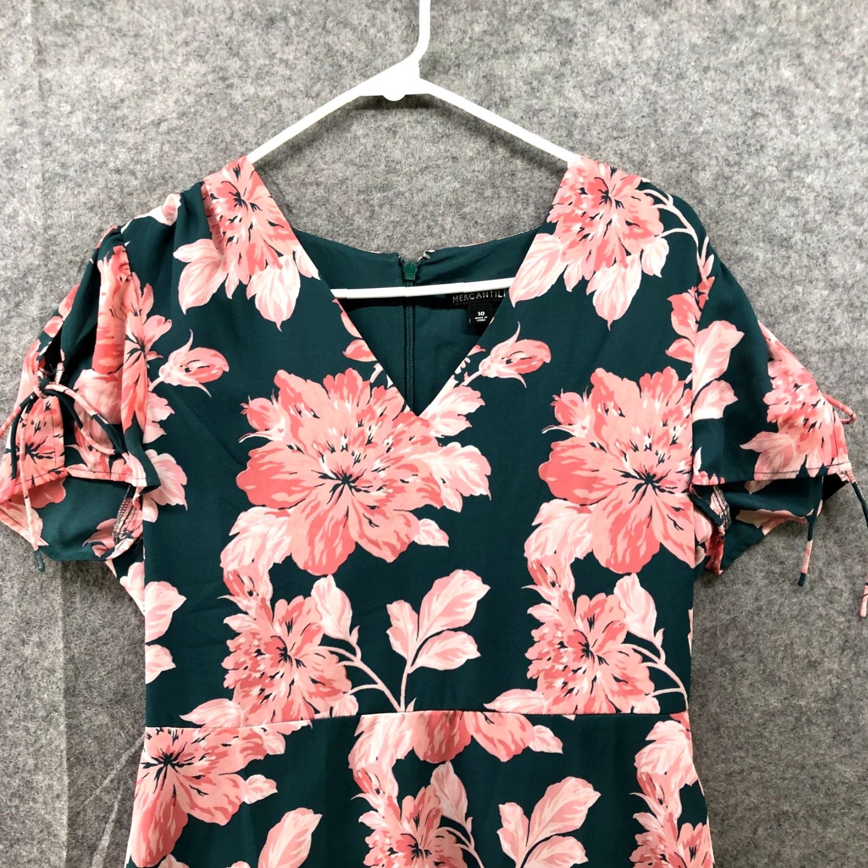 J.Crew J. Crew Mercantile Floral Dress Size 10 Pink Green Short Sleeve V Neck Knee Size 32" / US 10 / IT 46 - 3 Thumbnail