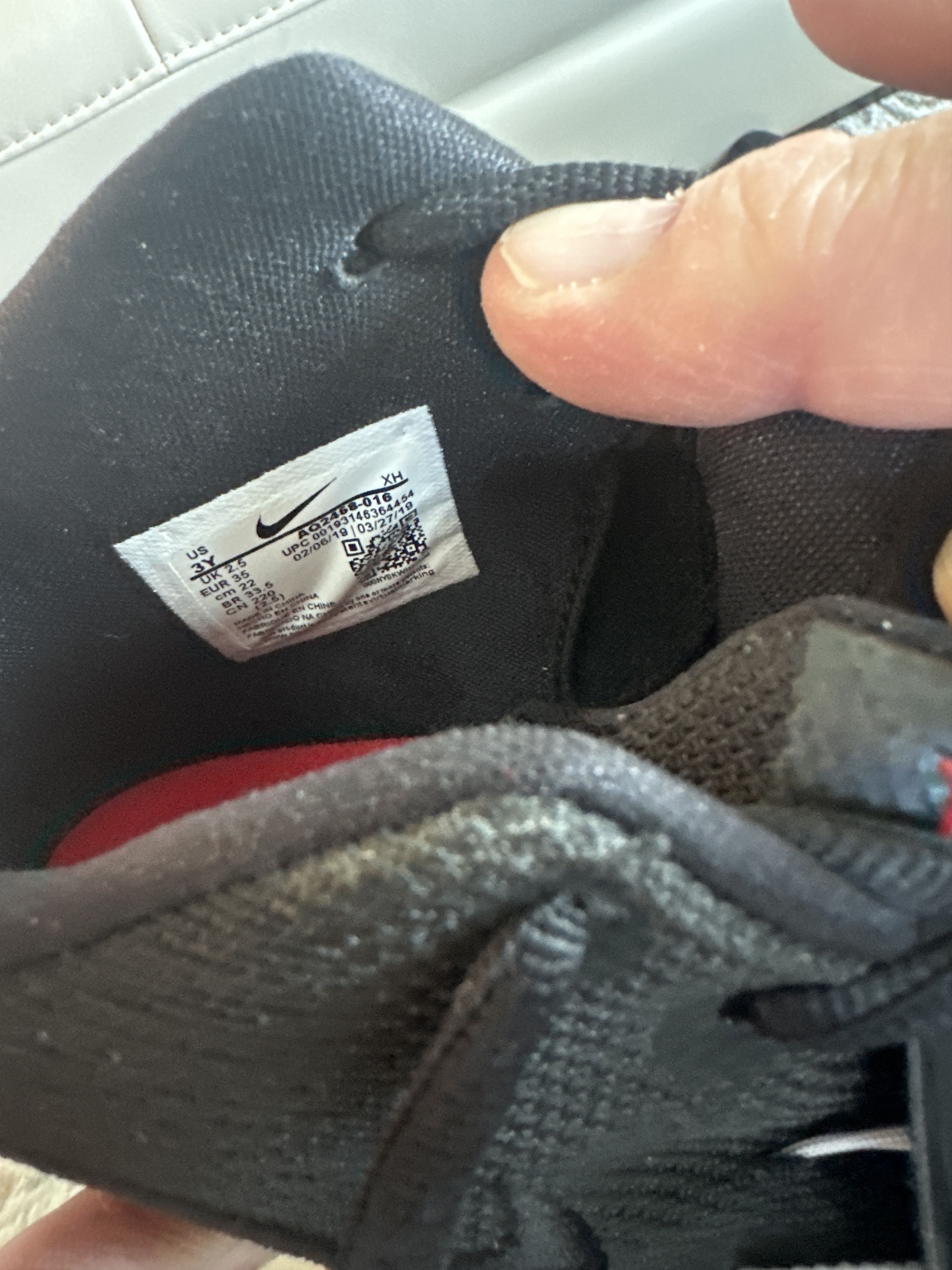 Nike Nike kyrie Size US 5 / EU 37 - 5 Thumbnail
