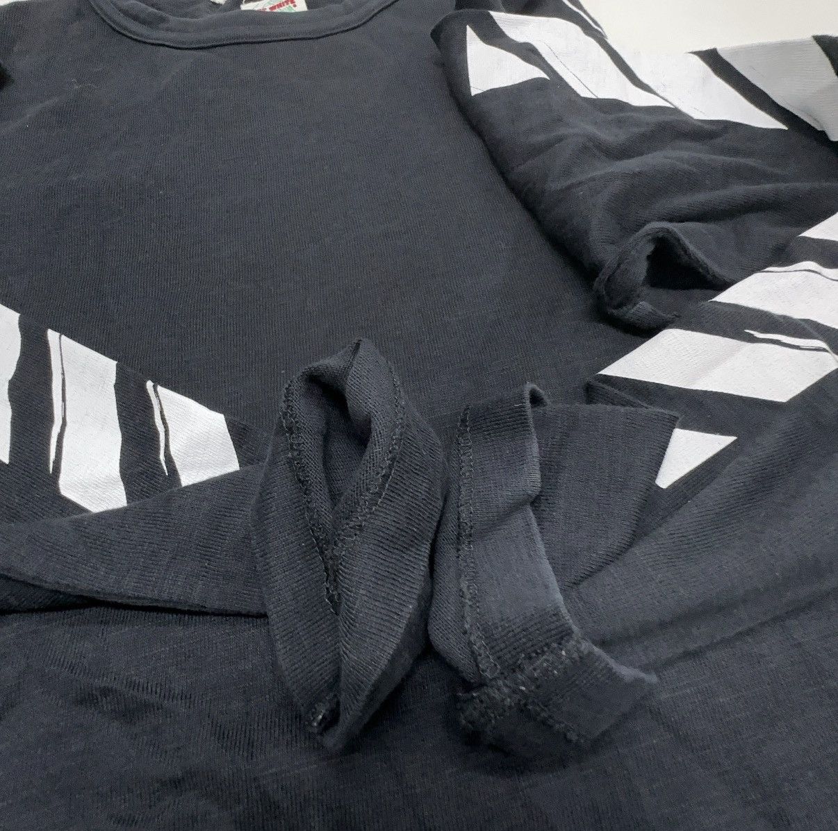 Off-White Off-White c/o Virgil Abloh black long-sleeve T-shirt Size US M / EU 48-50 / 2 - 7 Thumbnail