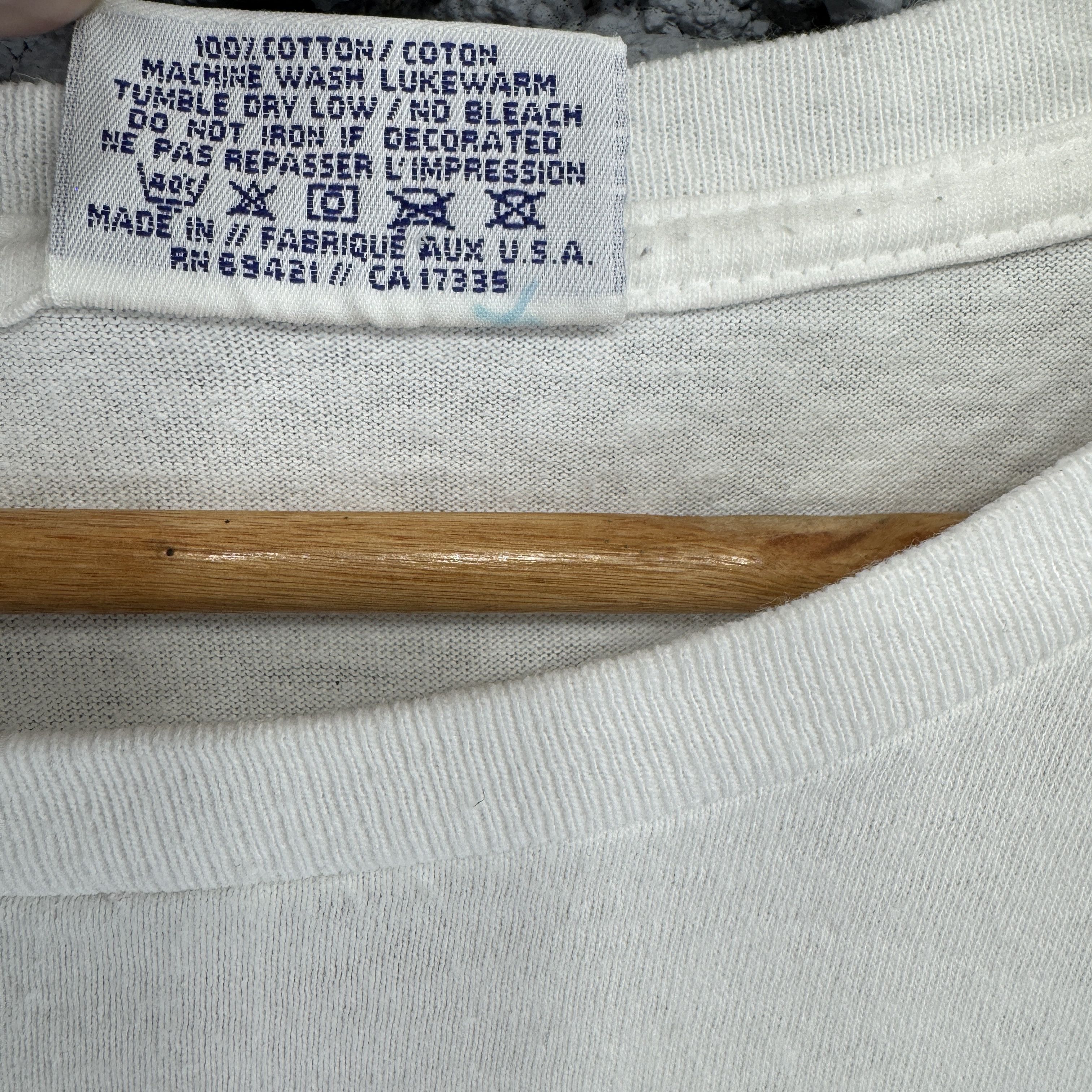 Vintage Vintage 90s Reebok Tshirt Blue Big logo Streetwear Size US L / EU 52-54 / 3 - 5 Thumbnail