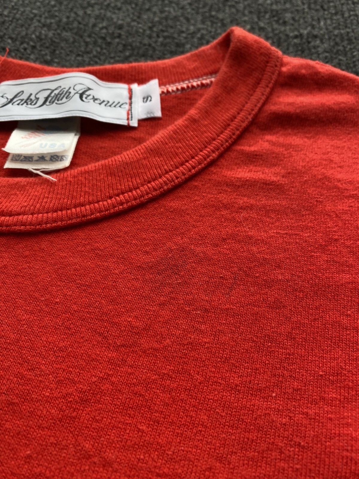 Saks Fifth Avenue 🔥Rare 90s Saks Fifth Avenue Red Tee Mens s USA Made unique Size US S / EU 44-46 / 1 - 5 Thumbnail