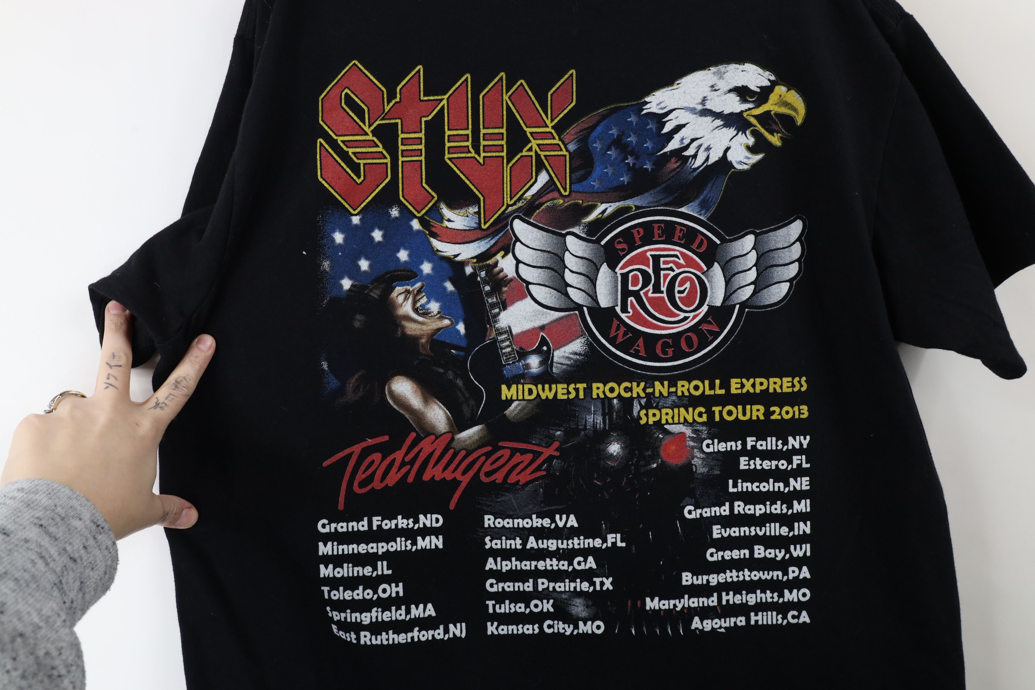Vintage Vintage Express Tour Styx Reo Speed Wagon Ted Nugent T-Shirt Size US XL / EU 56 / 4 - 8 Thumbnail