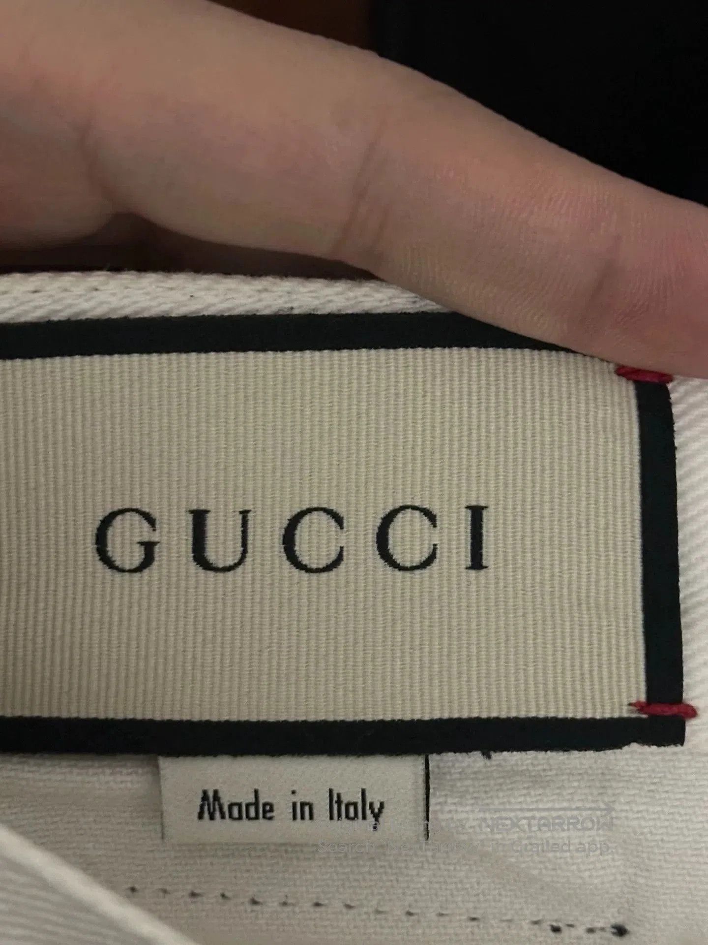 Gucci gucci white gold embroidered shorts. Size 27" / US 4 / IT 40 - 4 Thumbnail
