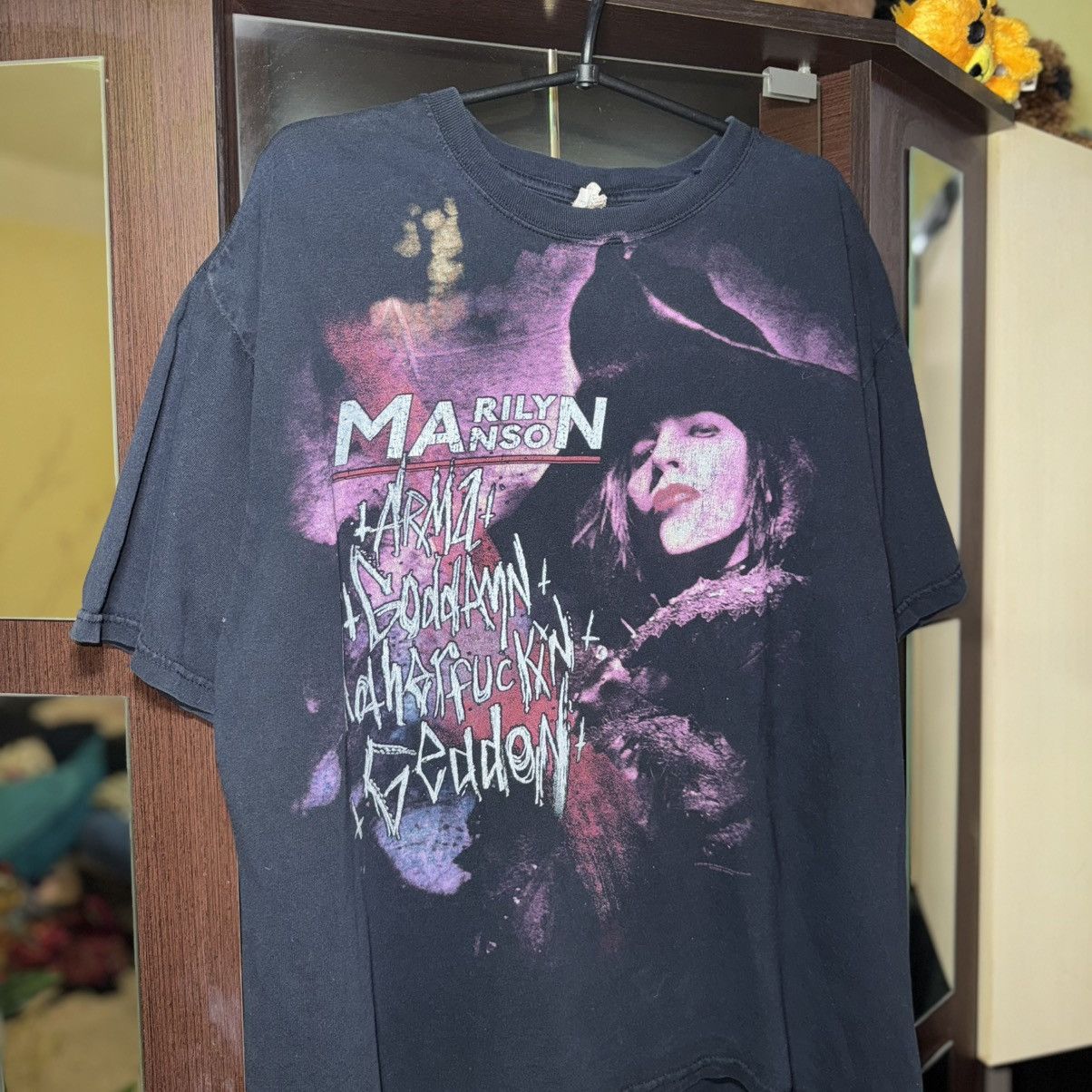 Band Tees Vintage 2009 Marilyn Manson “We’re From America” T-Shirt Size US XL / EU 56 / 4 - 2 Thumbnail