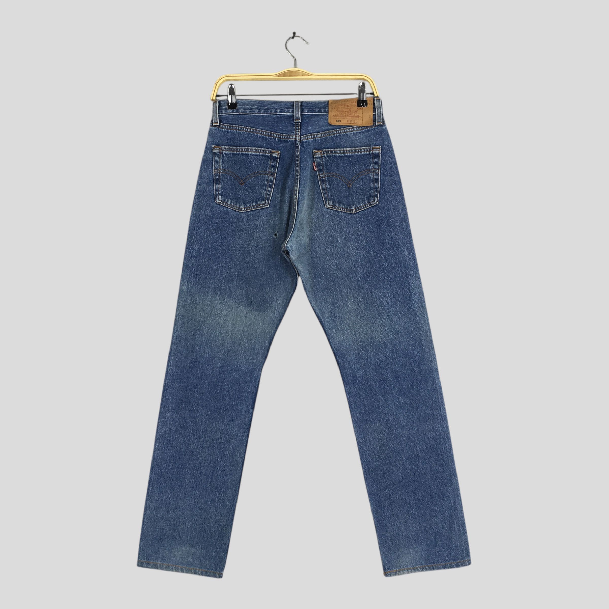 Levi's Size 28x30 Vintage 90s Levi's 501 Distressed Blue Jeans S374 Size US 28 / EU 44 - 7 Thumbnail