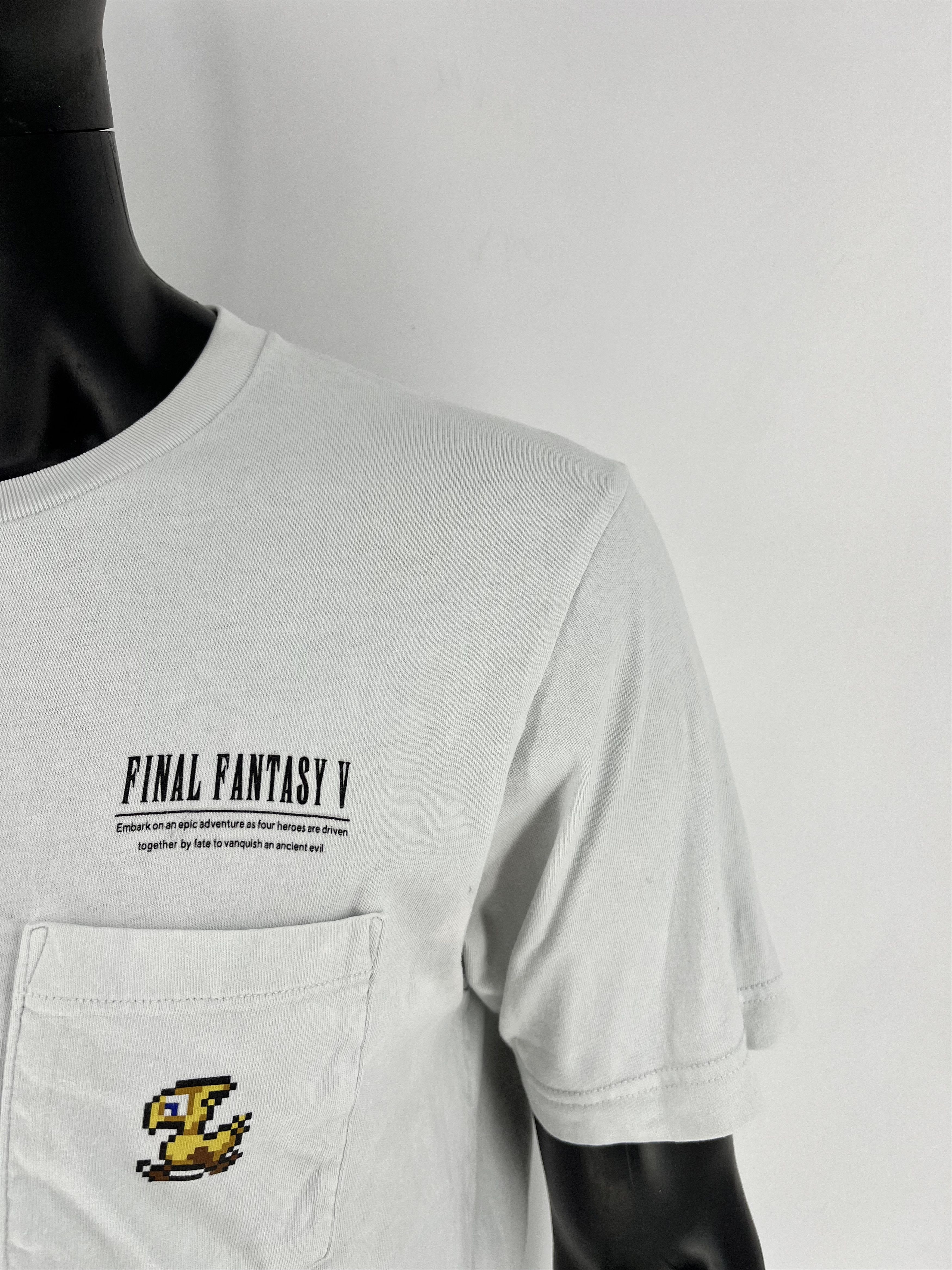 Anime Vintage Y2K Anime Final Fantasy V Tshirt by Uniqlo SIZE-S Size US S / EU 44-46 / 1 - 9 Thumbnail