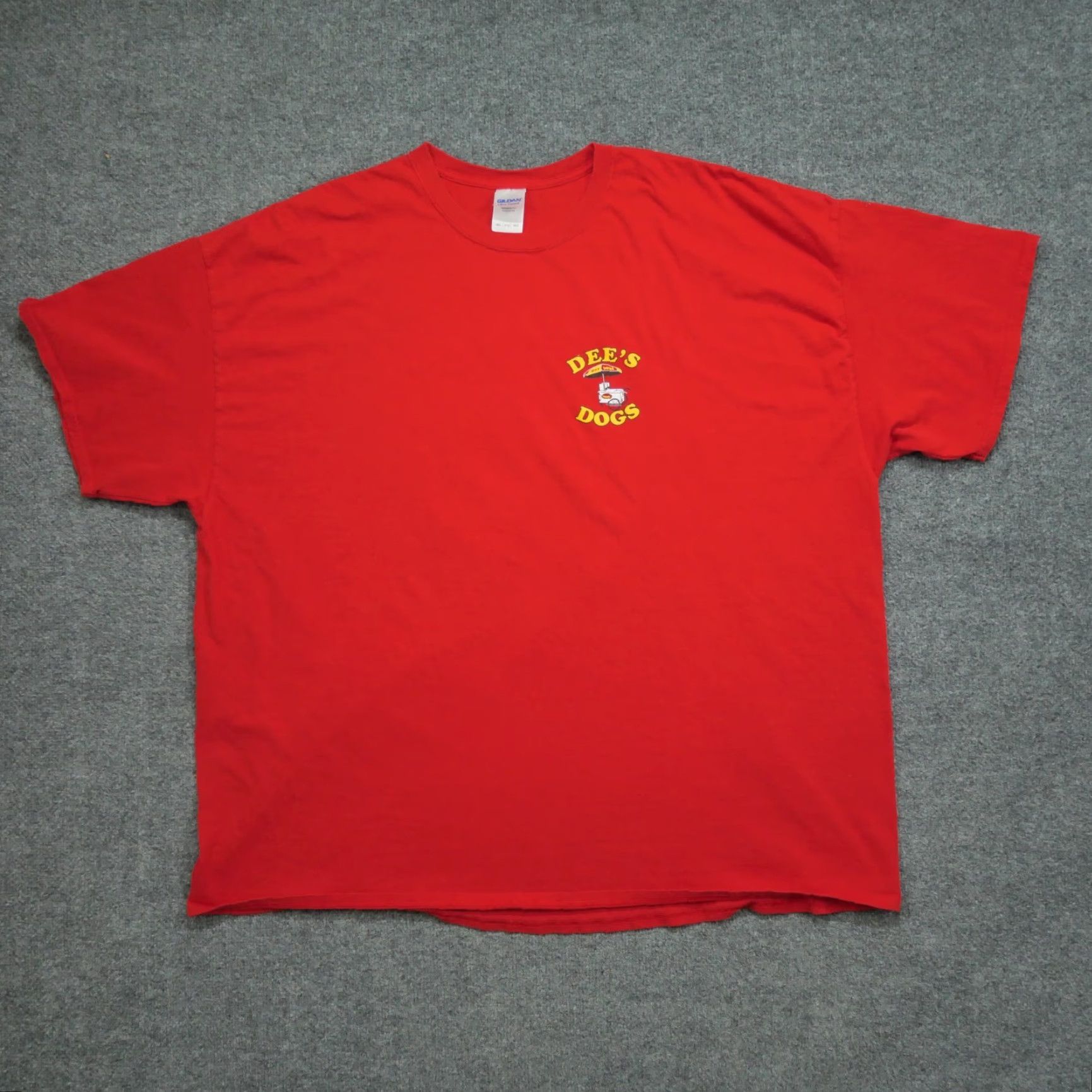 Gildan **Red Hot Dogs Comedy Ironic T-Shirt Mens 4XL** User: Red Hot Dogs Comedy Ironic T-Shirt Mens 4XL Size US XXL / EU 58 / 5 - 2 Thumbnail