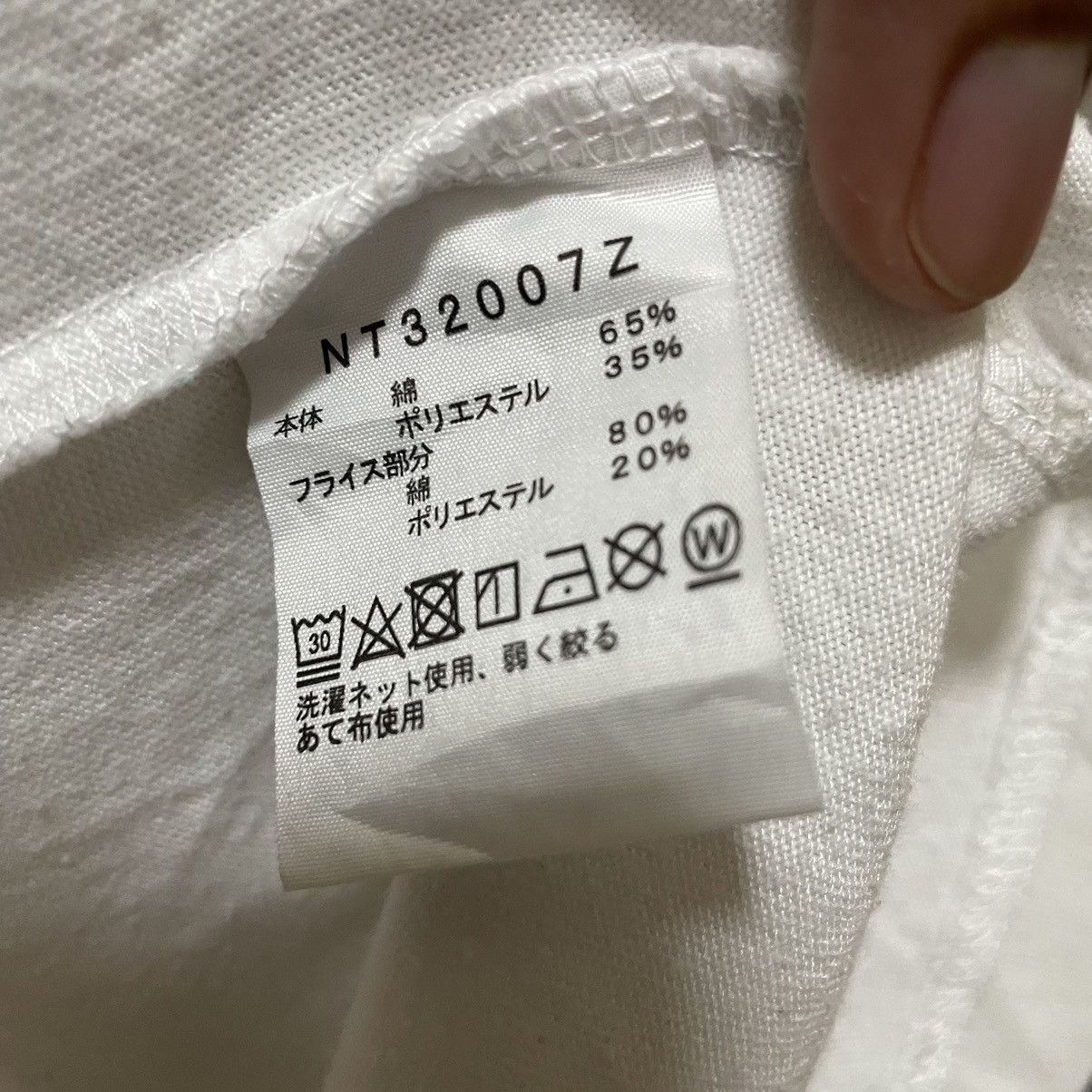 The North Face Y2K TNF Never Stop Exploring Big Logo T Shirt Size US L / EU 52-54 / 3 - 4 Thumbnail