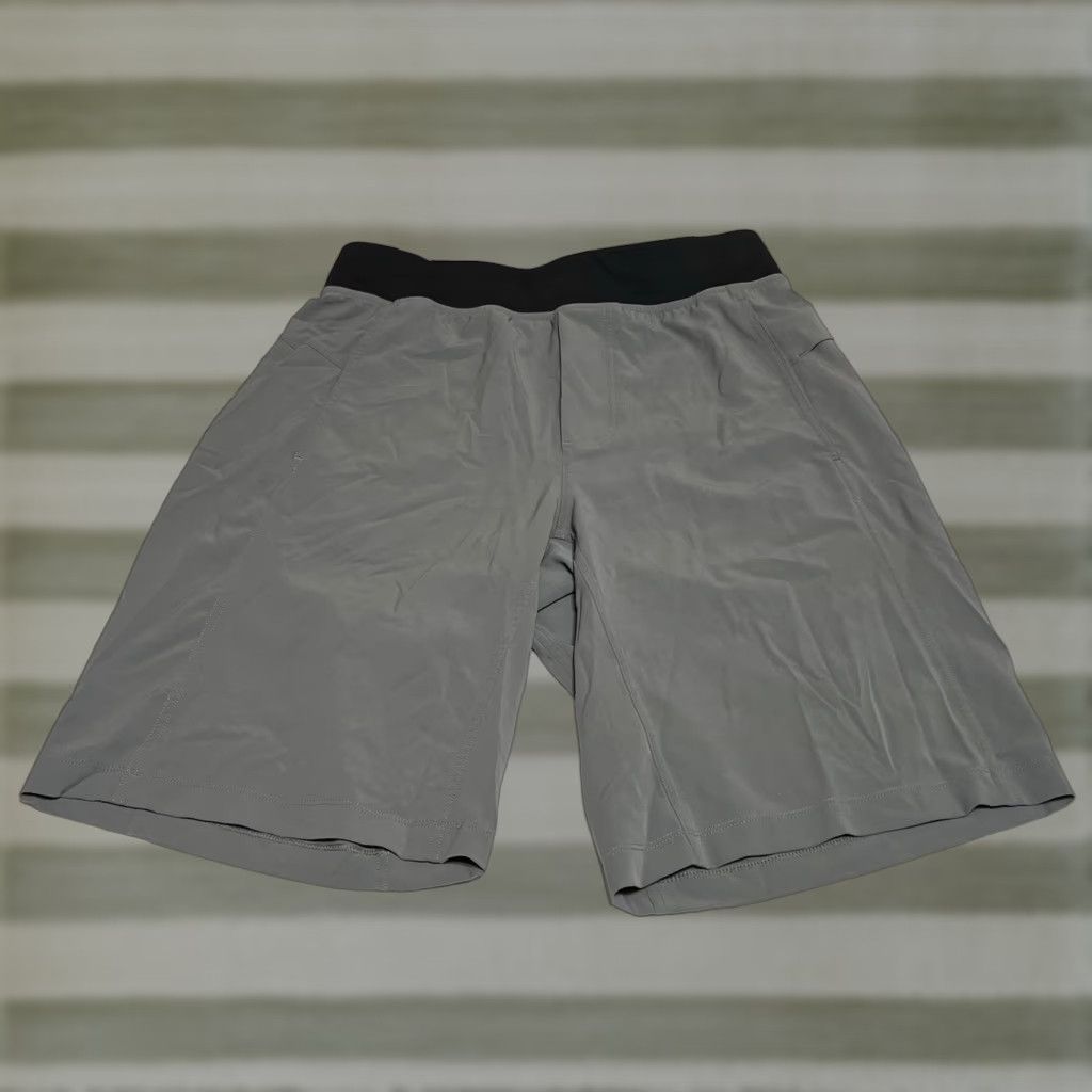 Lululemon Lululemon Training Shorts 10” Men’s Medium Gray Drawstrings Athletic Activewear Pockets Size US 31 - 1 Thumbnail