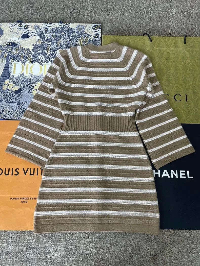 Chanel Chanel Striped Cashmere Knit Dress. Size US S / EU 44-46 / 1 - 3 Thumbnail