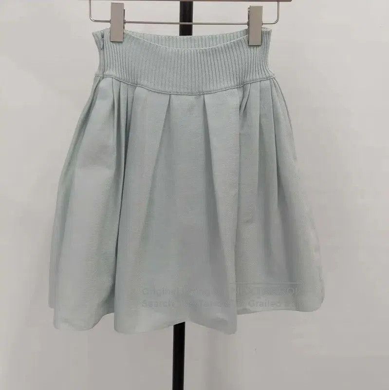Chanel Chanel Green Pleated Summer Skirt Size S . Size 23" - 2 Thumbnail