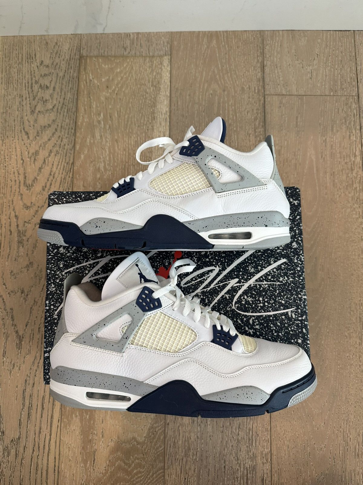 Jordan 4 Midnight Navy