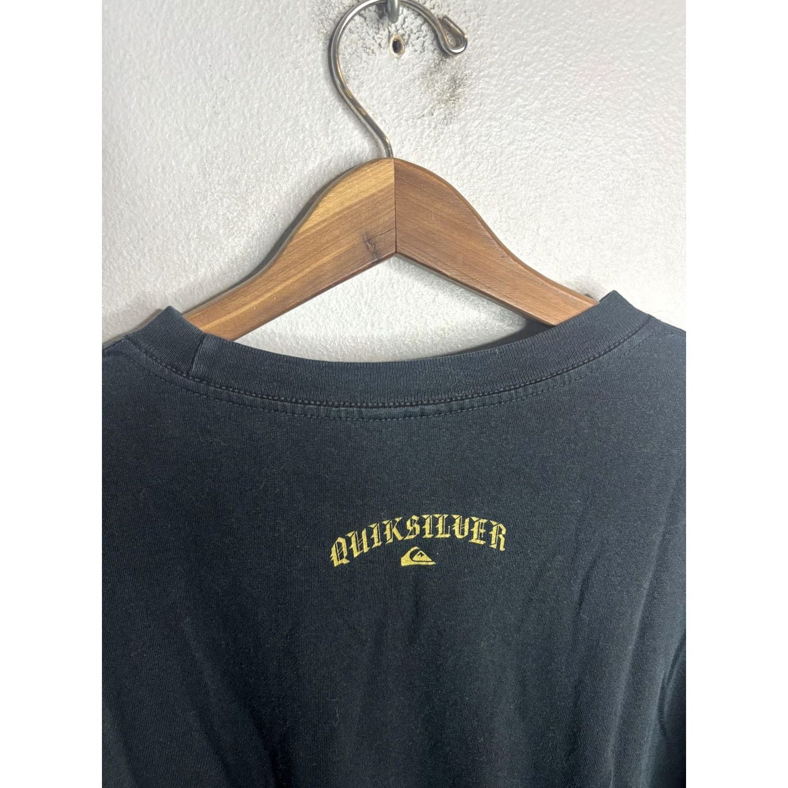Quiksilver Quiksilver Shirt Mens XL Long Sleeve Skull Graphic Skate Surfer Black Crew Neck Print Size US L / EU 52-54 / 3 - 6 Thumbnail