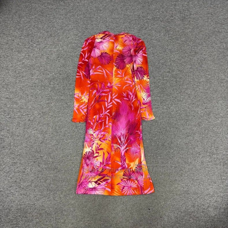 Versace Versace Wild rose dress Size M / US 6-8 / IT 42-44 - 2 Thumbnail