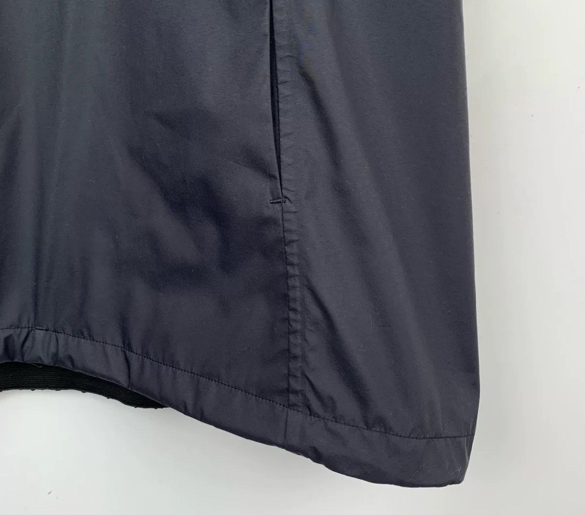 Louis Vuitton Louis Vuitton LV logo Earth black short sleeved T-shirt Size US L / EU 52-54 / 3 - 5 Thumbnail