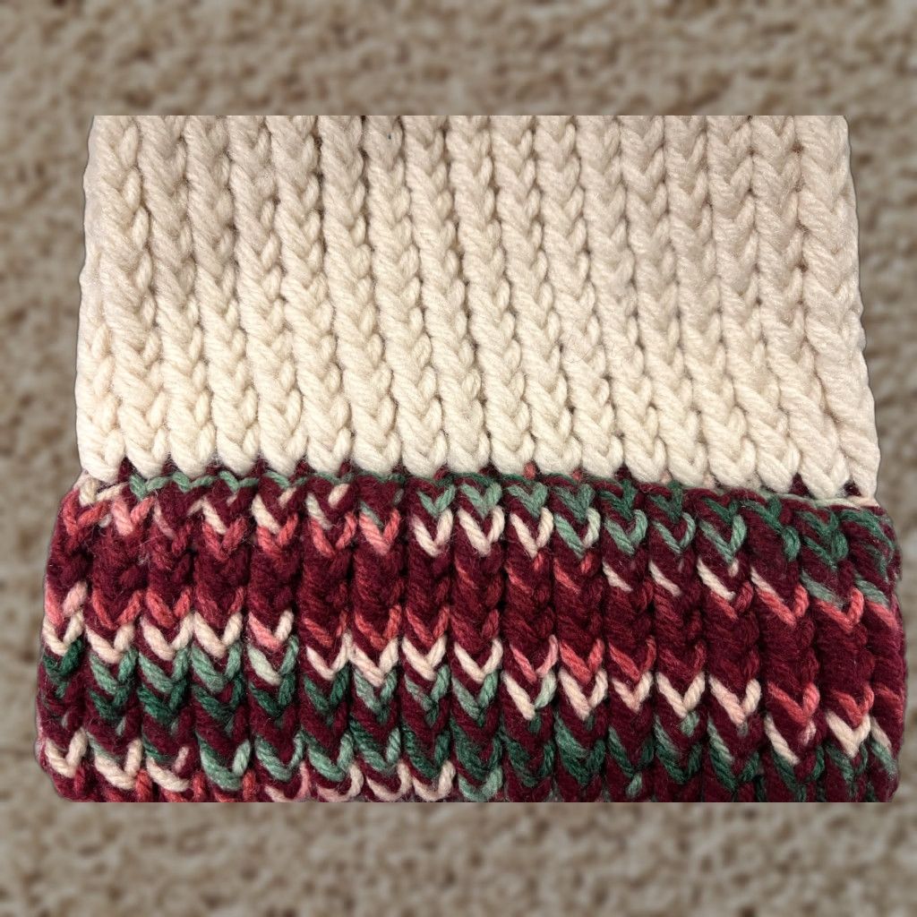 Vintage Beanie Beanie Womens Ivory Red Green Acrylic Crochet Knit Ski ShirtAdult One Size Ivory Knit Beanie Ski Women Size ONE SIZE - 1 Thumbnail