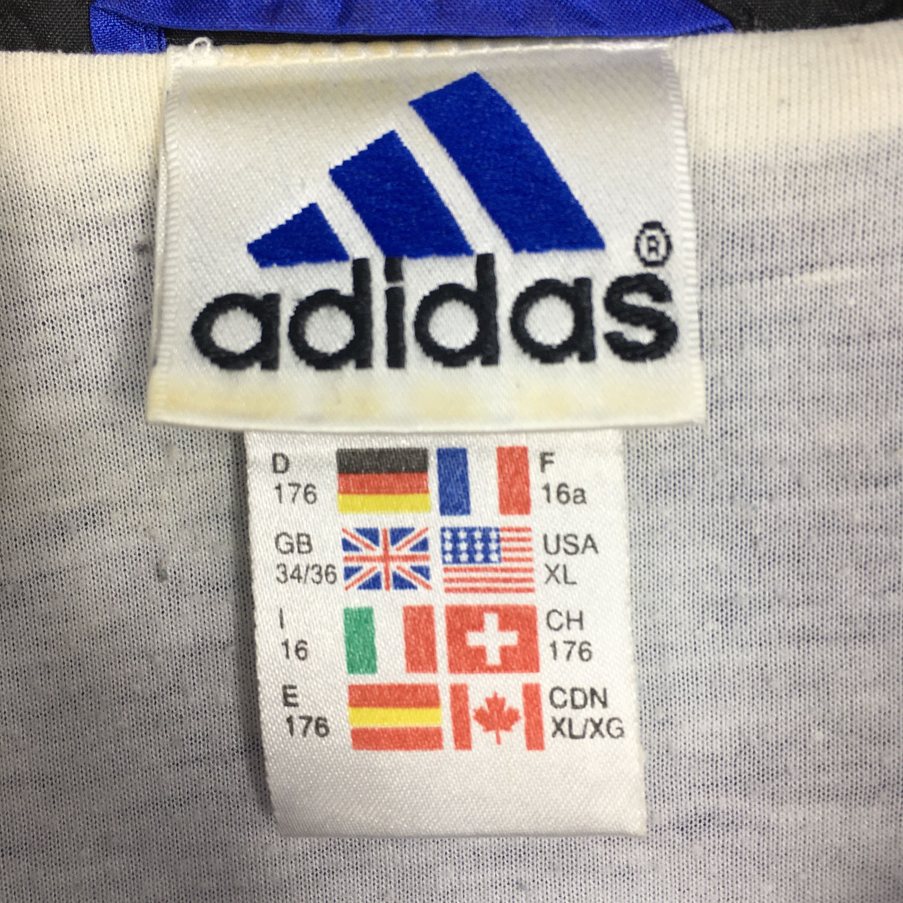 Adidas Vintage Adidas Equipment Windbreaker Jacket XLarge Size US XL / EU 56 / 4 - 4 Thumbnail