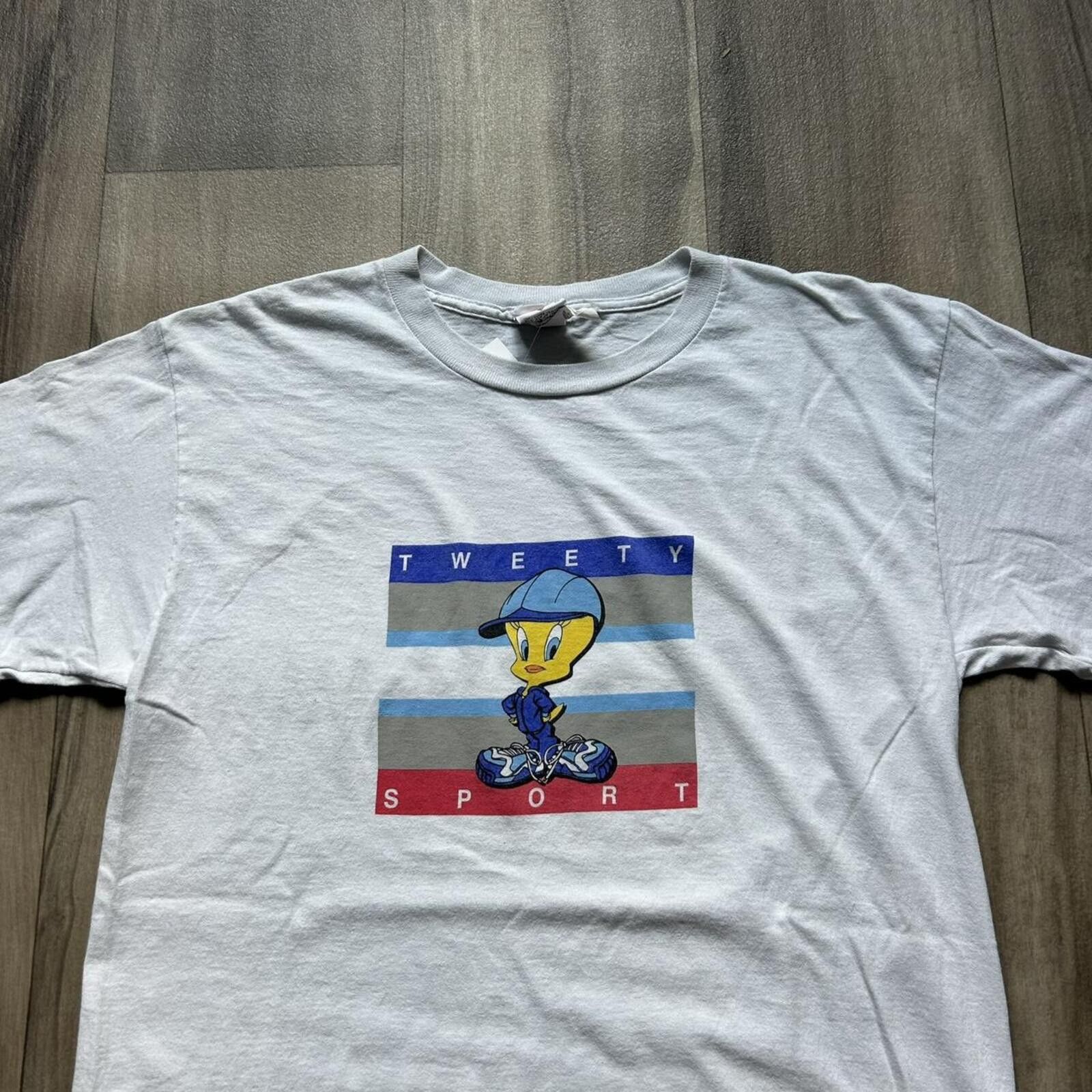 Other Vintage 90’s Looney Tunes Tweety Sport white t shirt size M Size US M / EU 48-50 / 2 - 2 Thumbnail