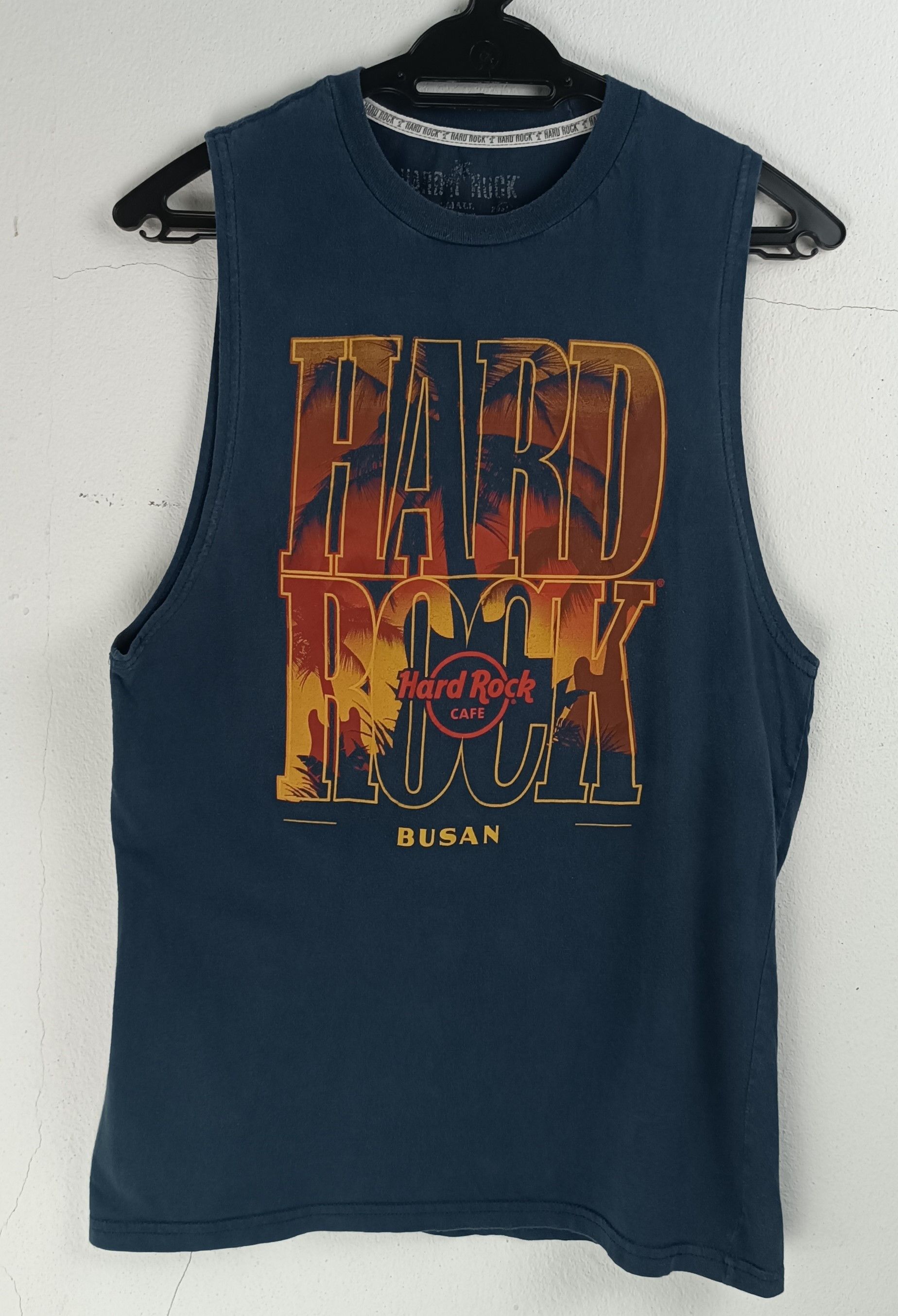 Hard Rock Cafe VINTAGE FADED HARD ROCK CAFE BUSAN TANK TOP Size US S / EU 44-46 / 1 - 3 Thumbnail