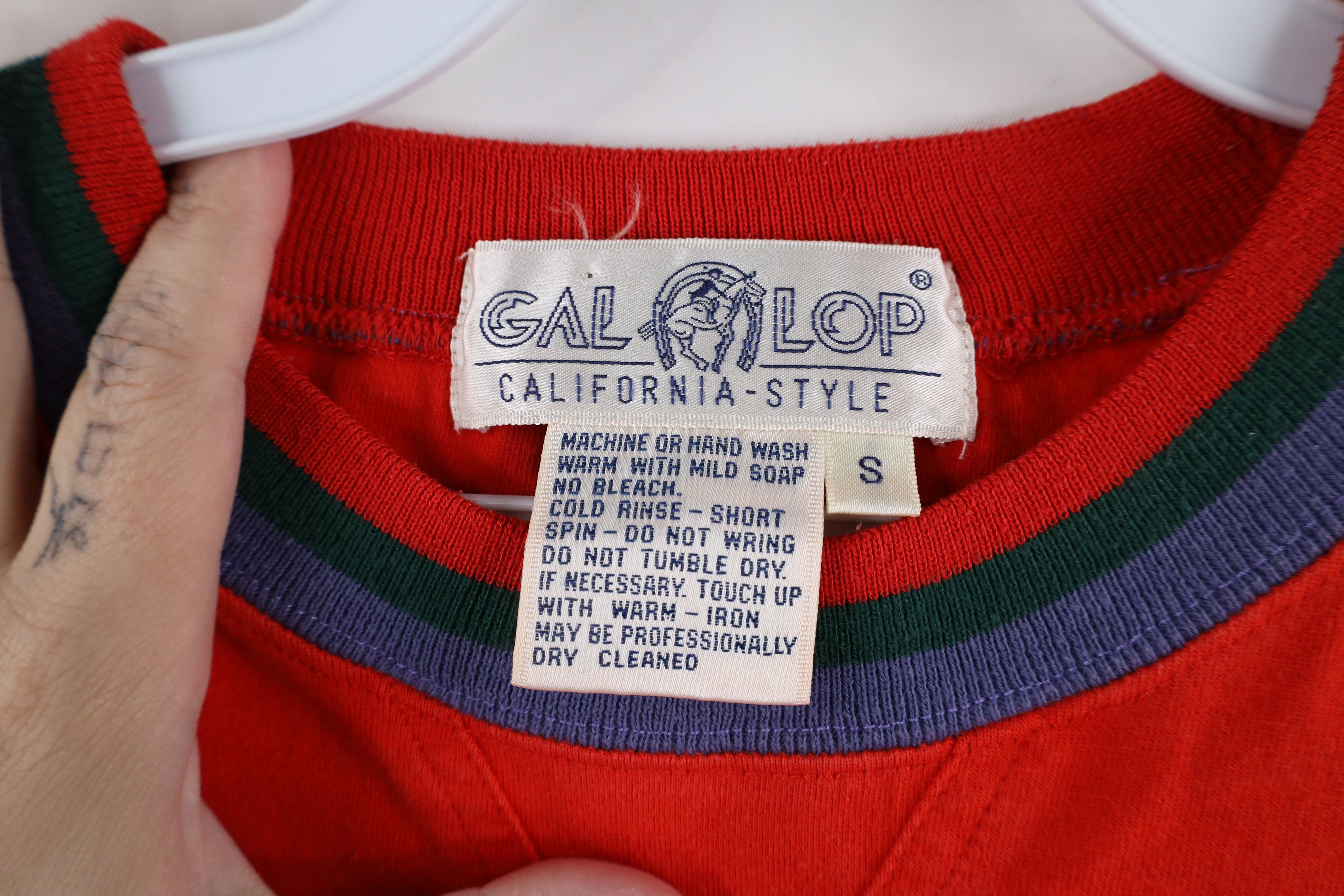 Vintage Vintage 90s Streetwear Out Horse Ringer T-Shirt Red USA Size US S / EU 44-46 / 1 - 8 Thumbnail