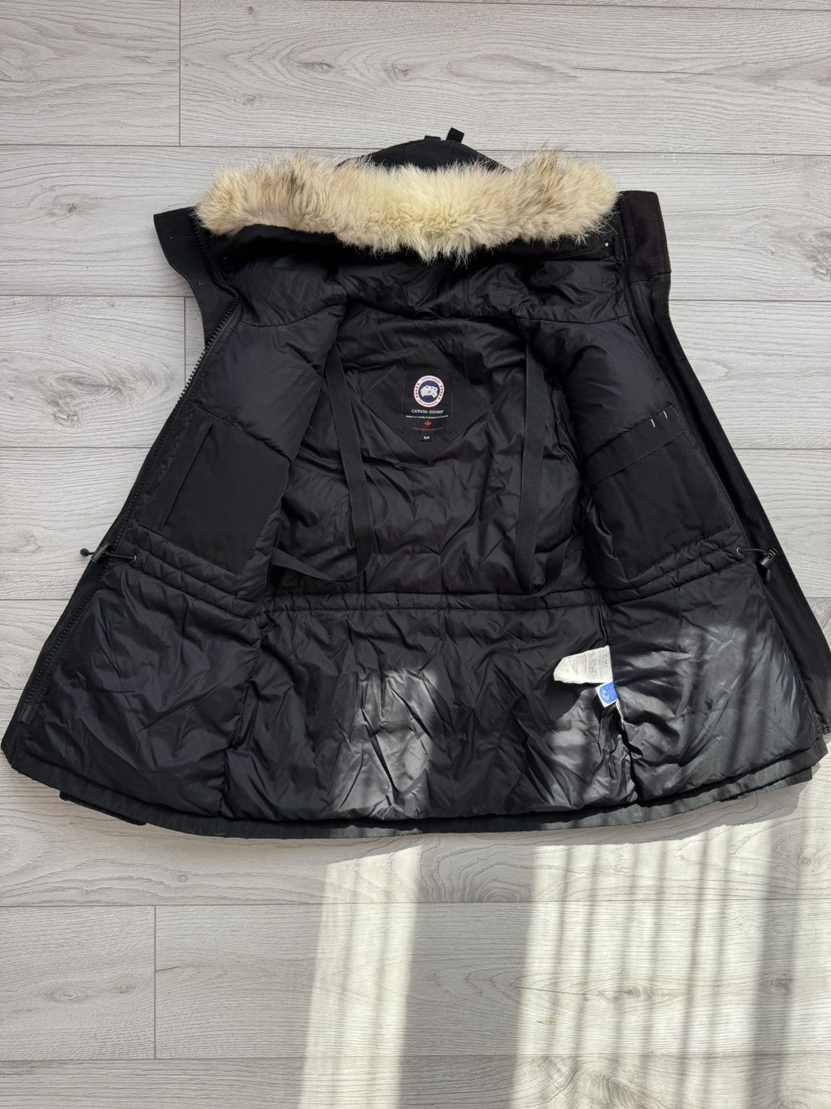 Canada Goose Canada Goose MONTEBELLO parka heritage coyote fur trim Size S / US 4 / IT 40 - 4 Thumbnail