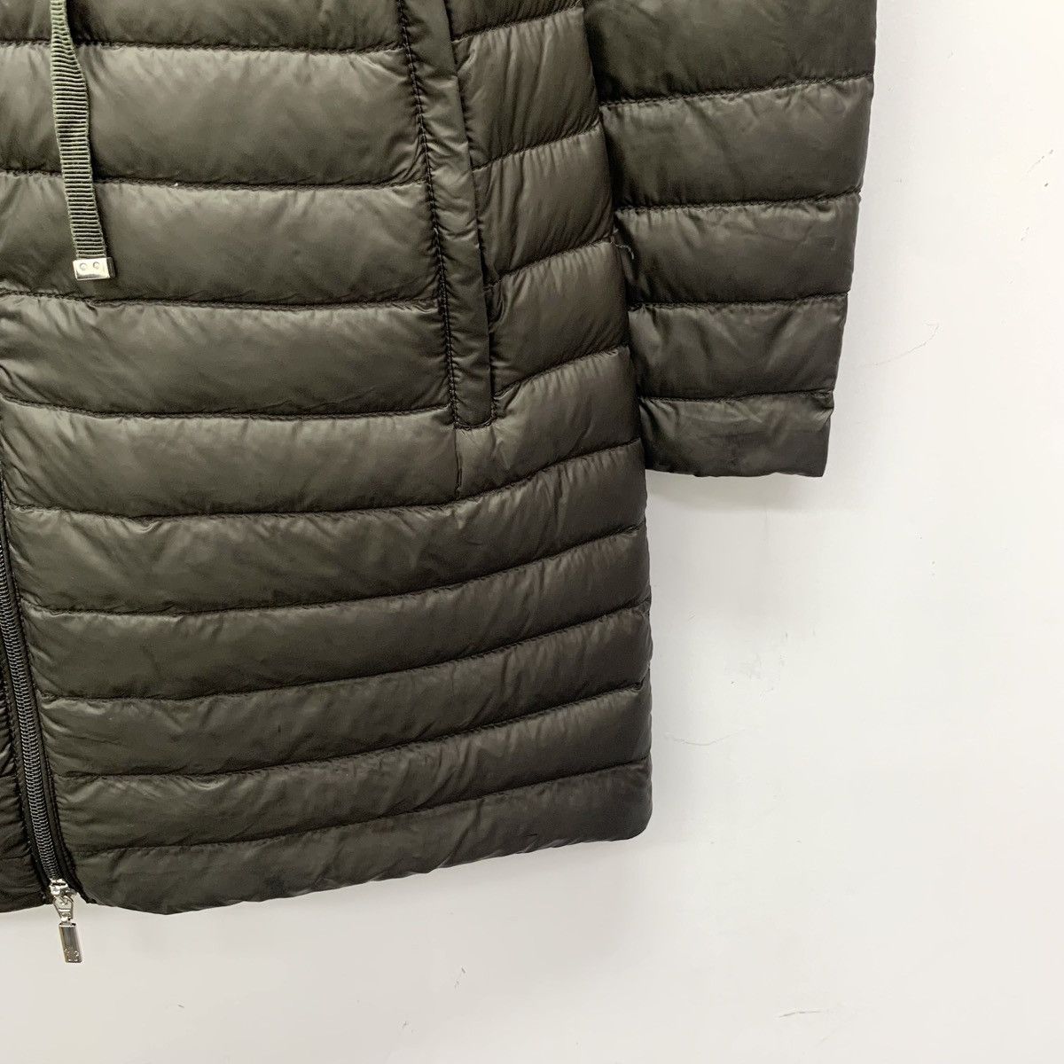 Moncler Moncler Barbel Dark Green Logo Appliqué Down Jacket Size S / US 4 / IT 40 - 4 Thumbnail