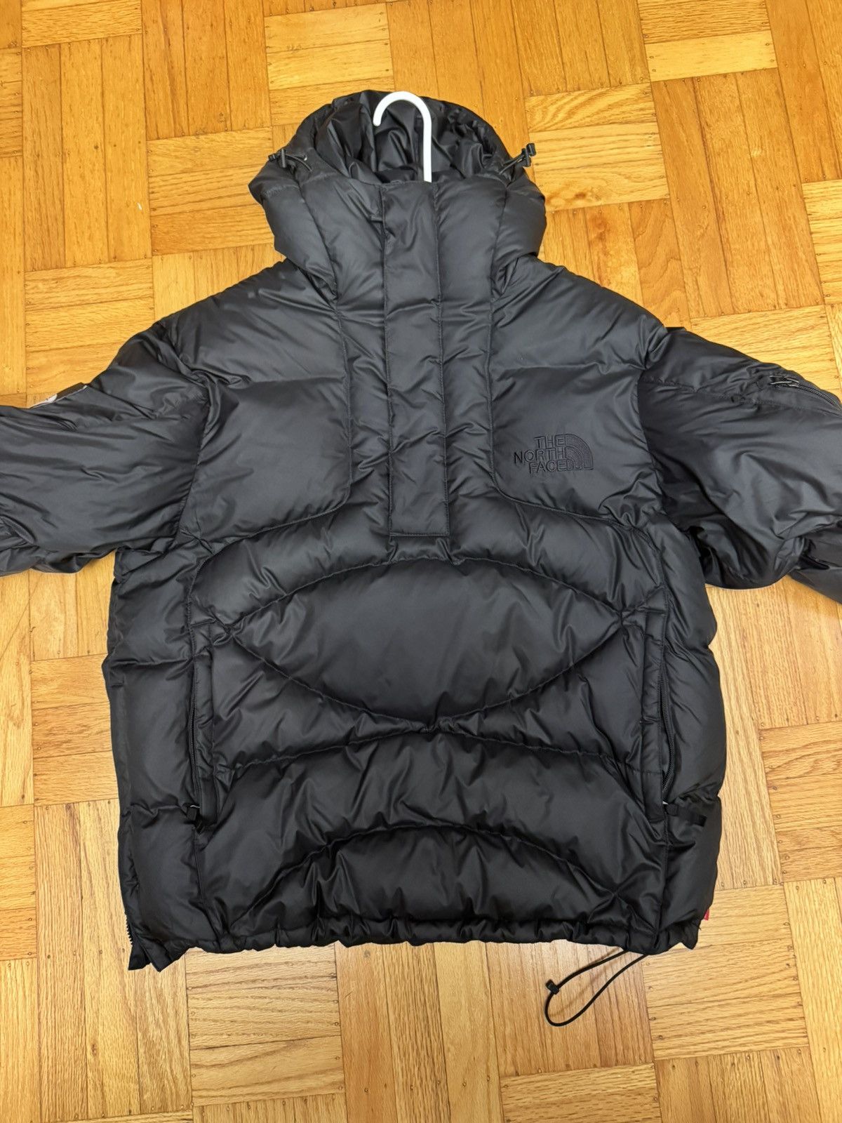 Supreme × The North Face Supreme x The North Face 800 Size US L / EU 52-54 / 3 - 2 Thumbnail